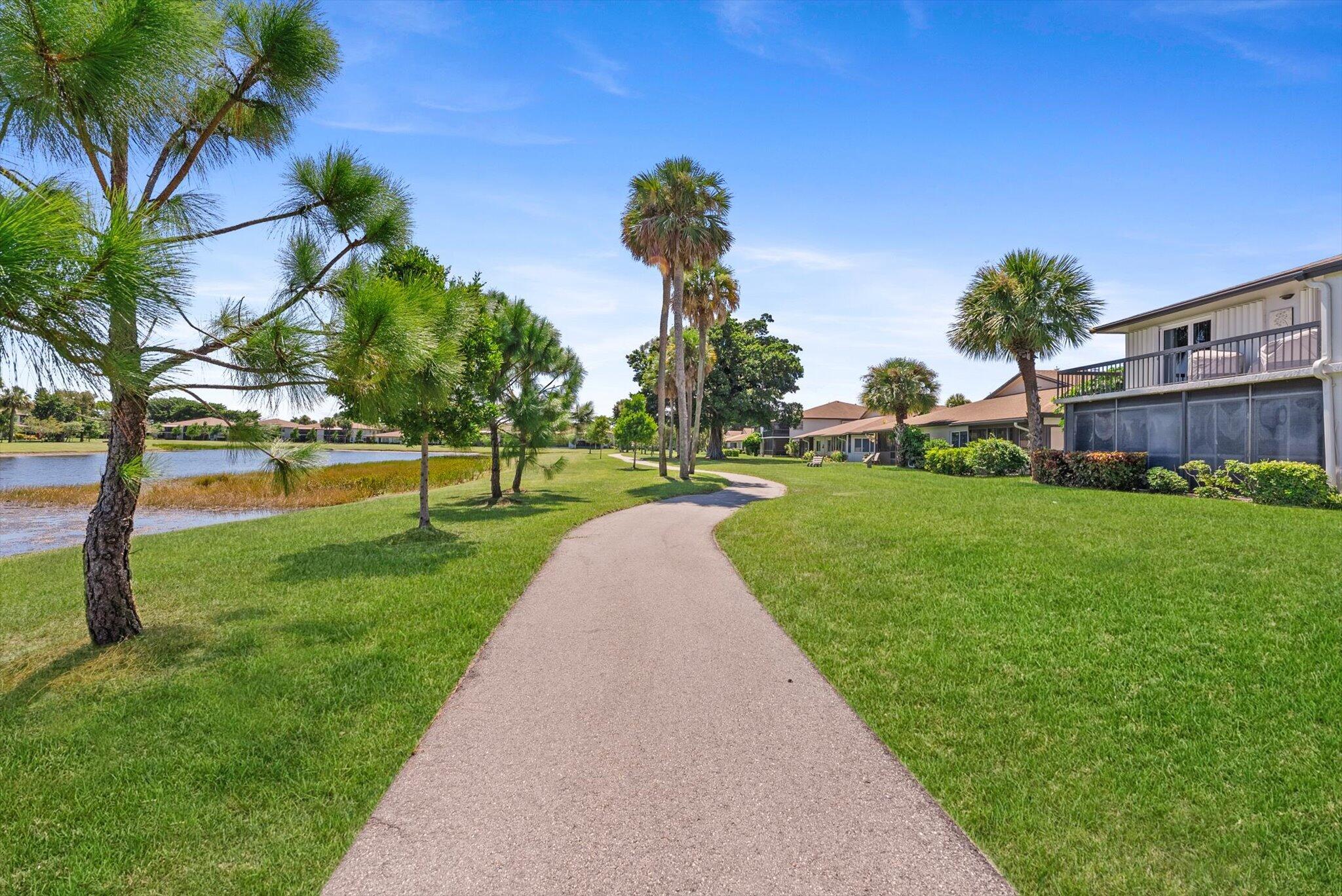 5844 Areca Palm #Unit b Delray Beach, FL 33484