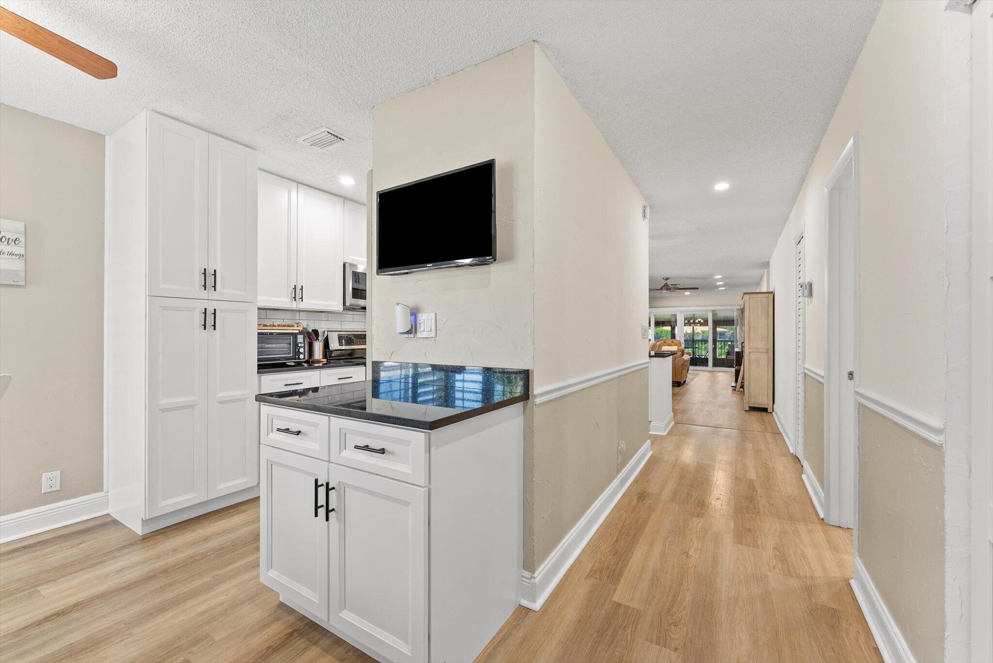5844 Areca Palm #Unit b Delray Beach, FL 33484