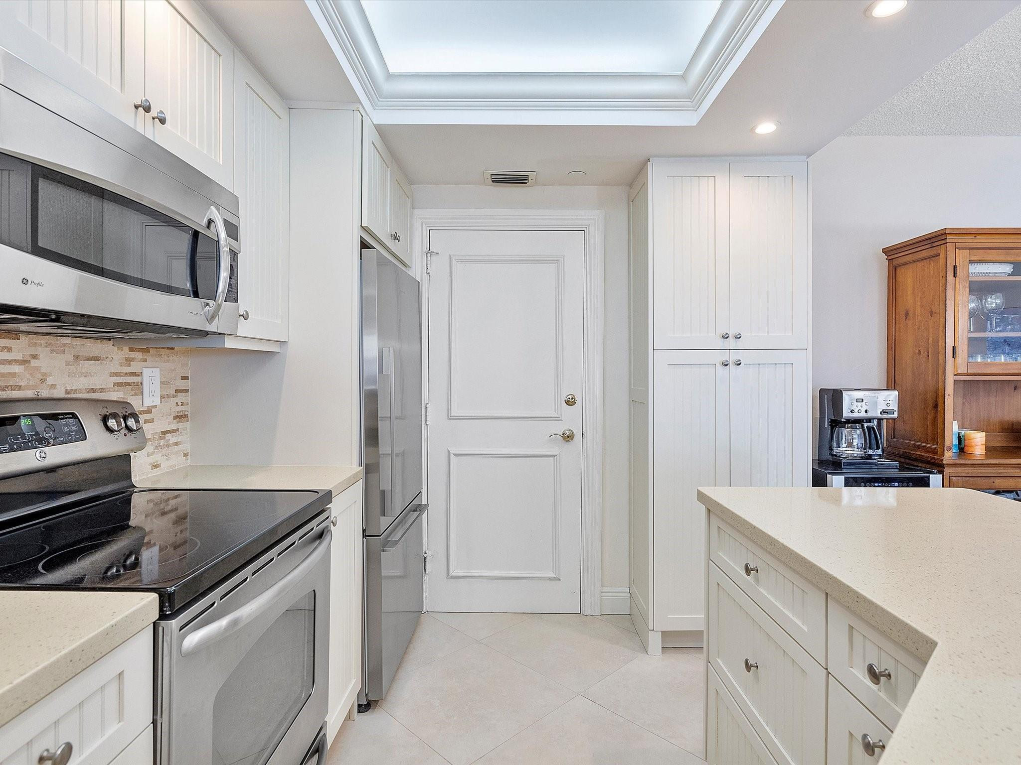 4010 Galt Ocean Dr #1110 Fort Lauderdale, FL 33308