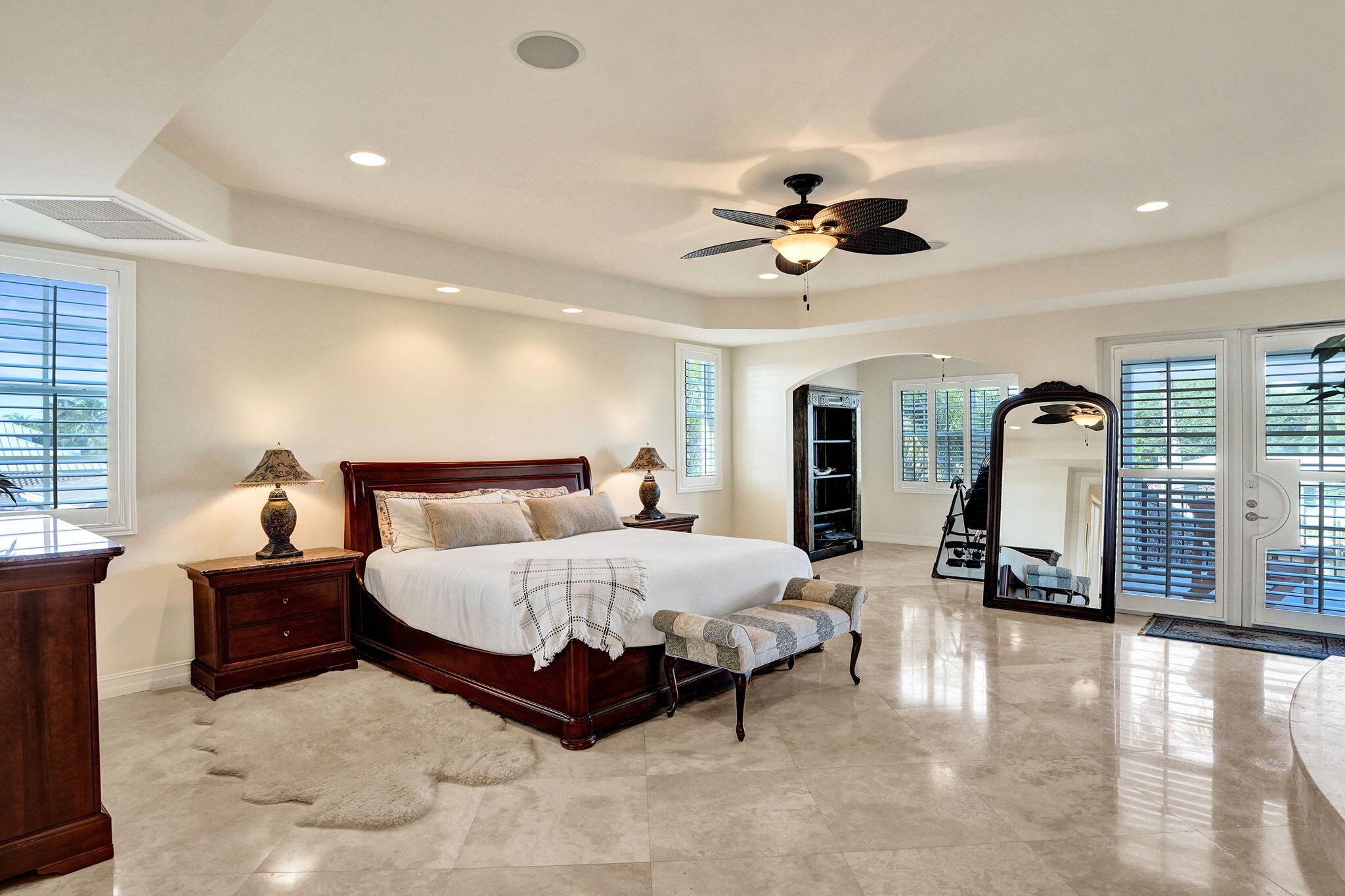 3489 NE 30th Ave Lighthouse Point, FL 33064