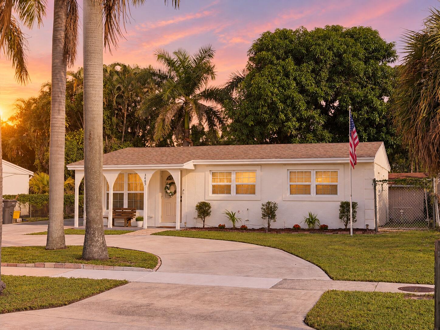 3663 Everglades Rd