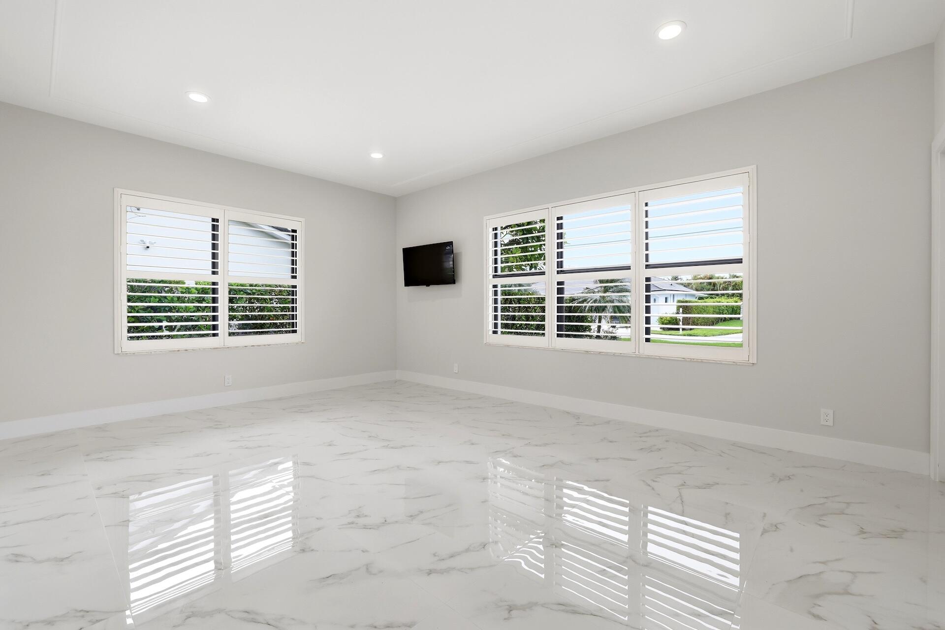 1210 Bimini Ln Singer Island, FL 33404