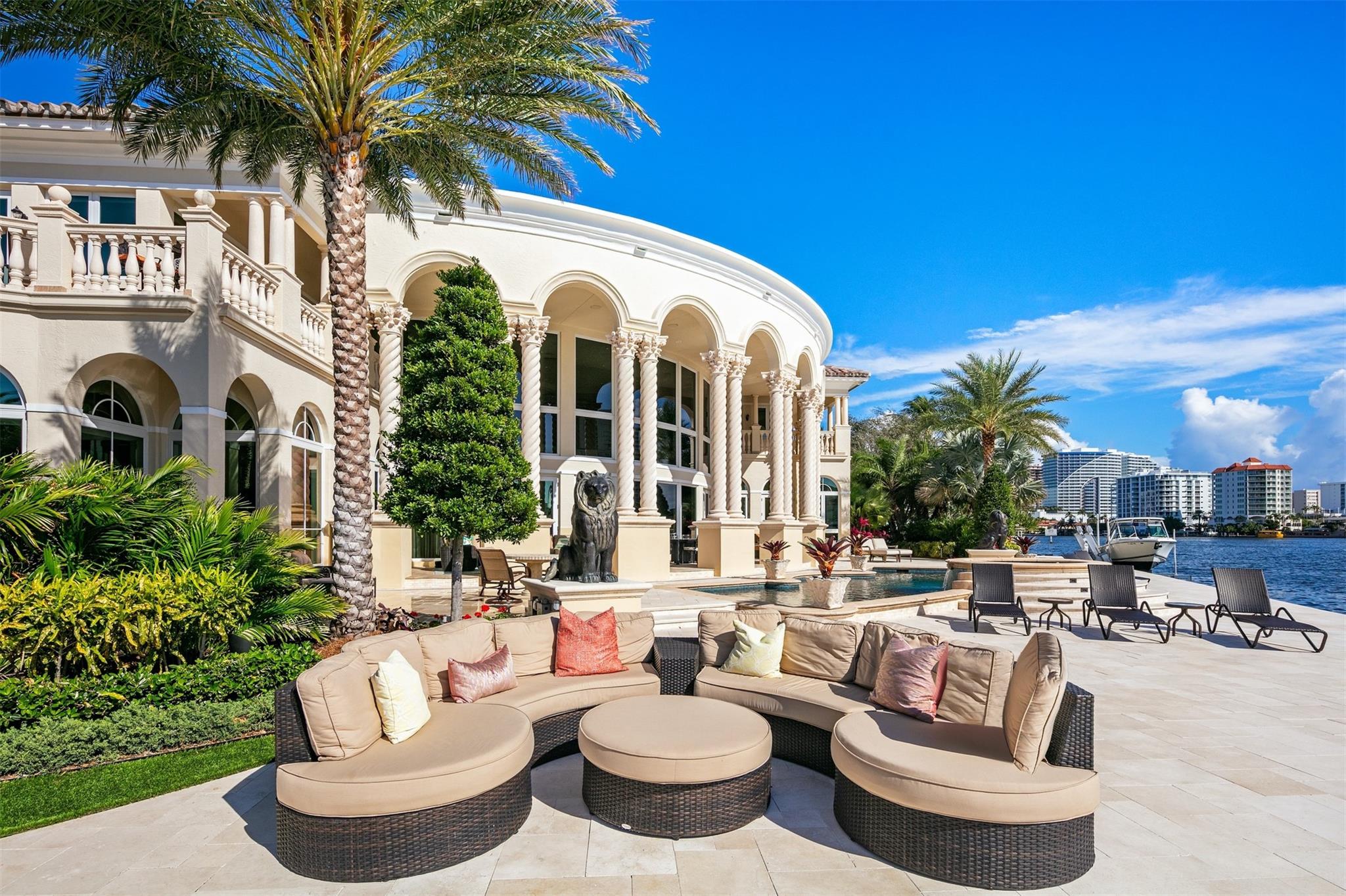 2 Pelican Dr Fort Lauderdale, FL 33301 2 Pelican Dr Fort Lauderdale, FL 33301