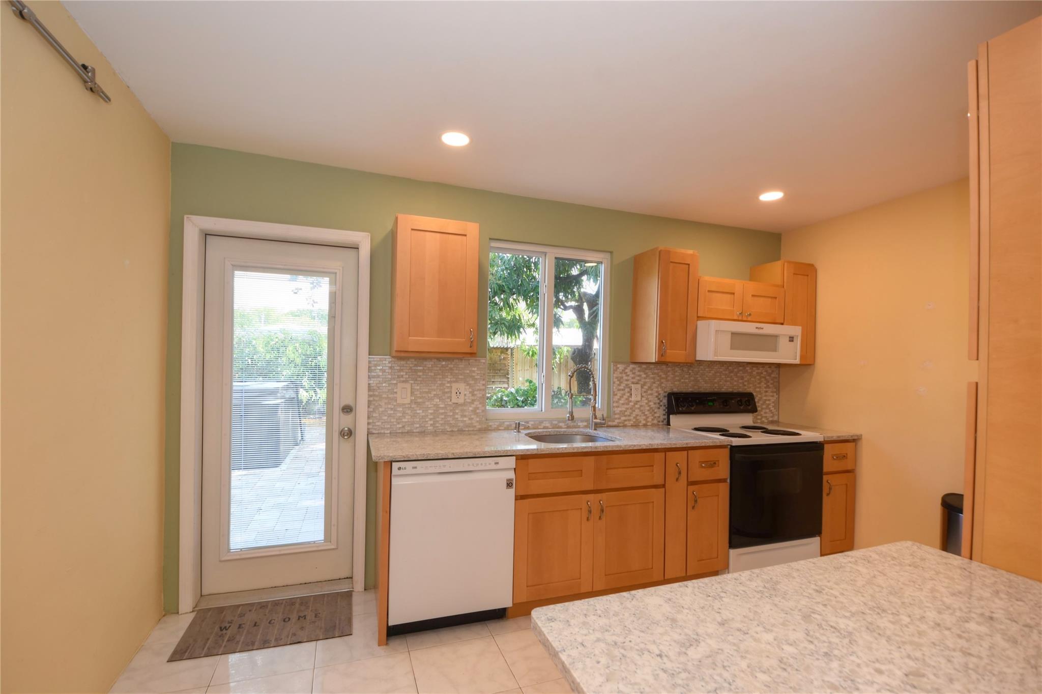 4820 NE 1st Ter,Oakland Park, FL 33334
