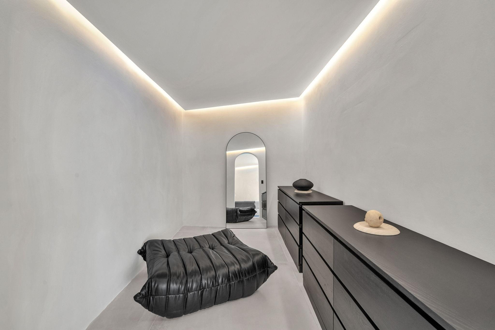 120 NE 25th Miami, FL 33137