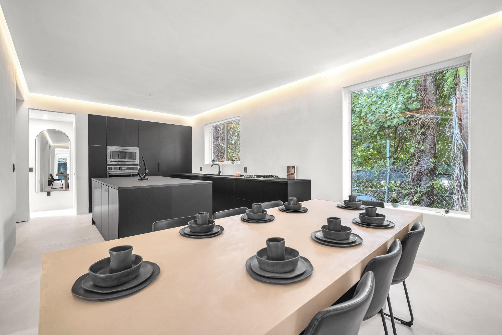 120 NE 25th Miami, FL 33137