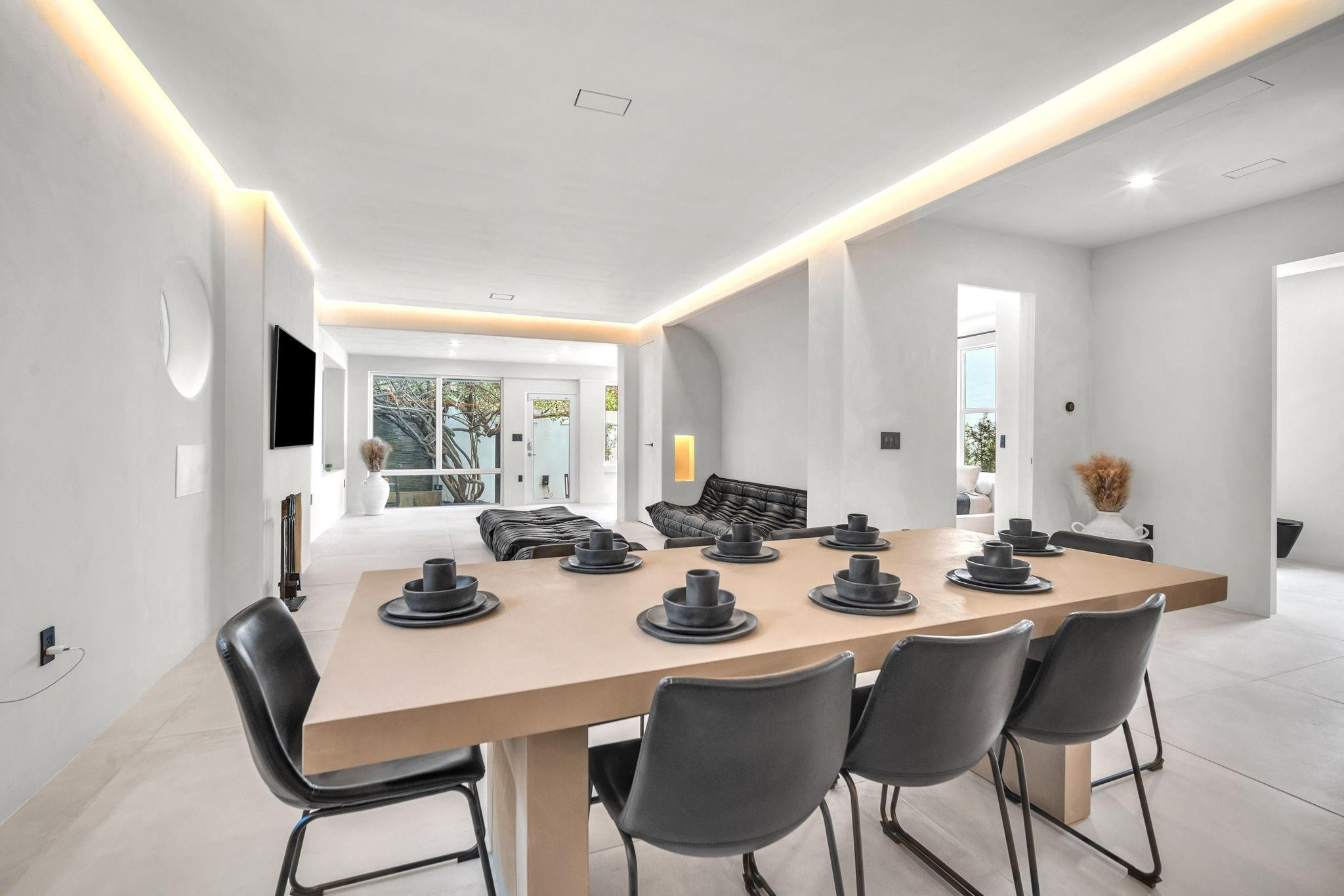 120 NE 25th Miami, FL 33137