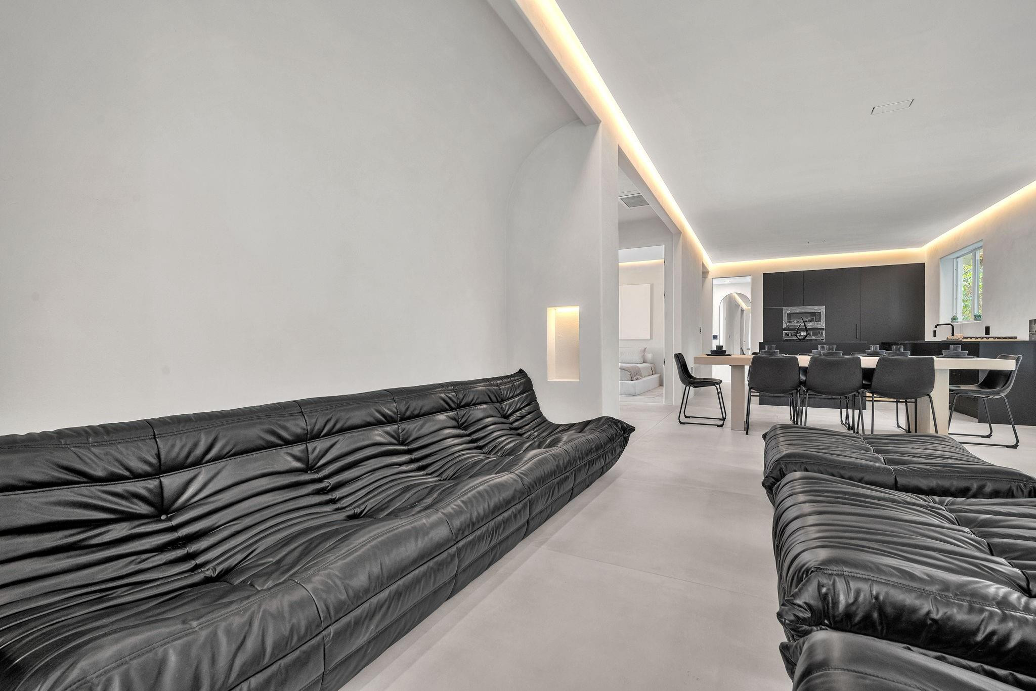 120 NE 25th Miami, FL 33137