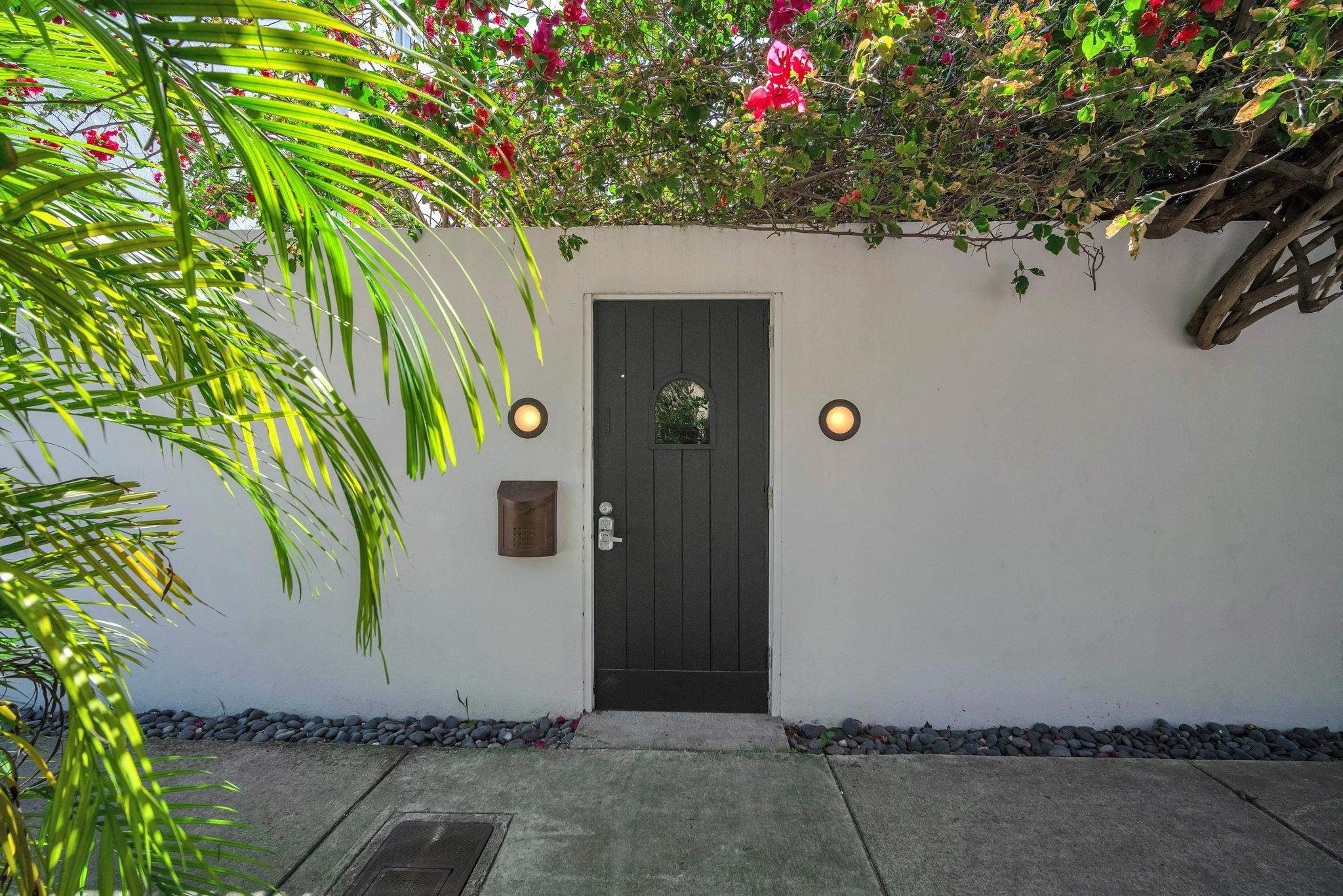 120 NE 25th Miami, FL 33137