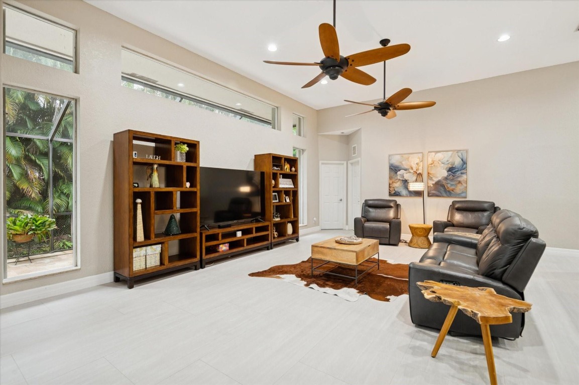 830 NW 122nd Ave Plantation, FL 33325