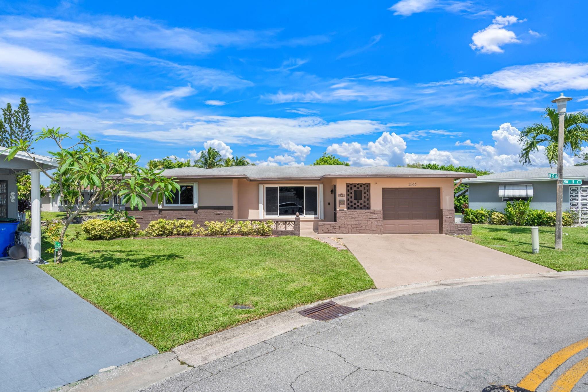 1165 NW 67th Ave