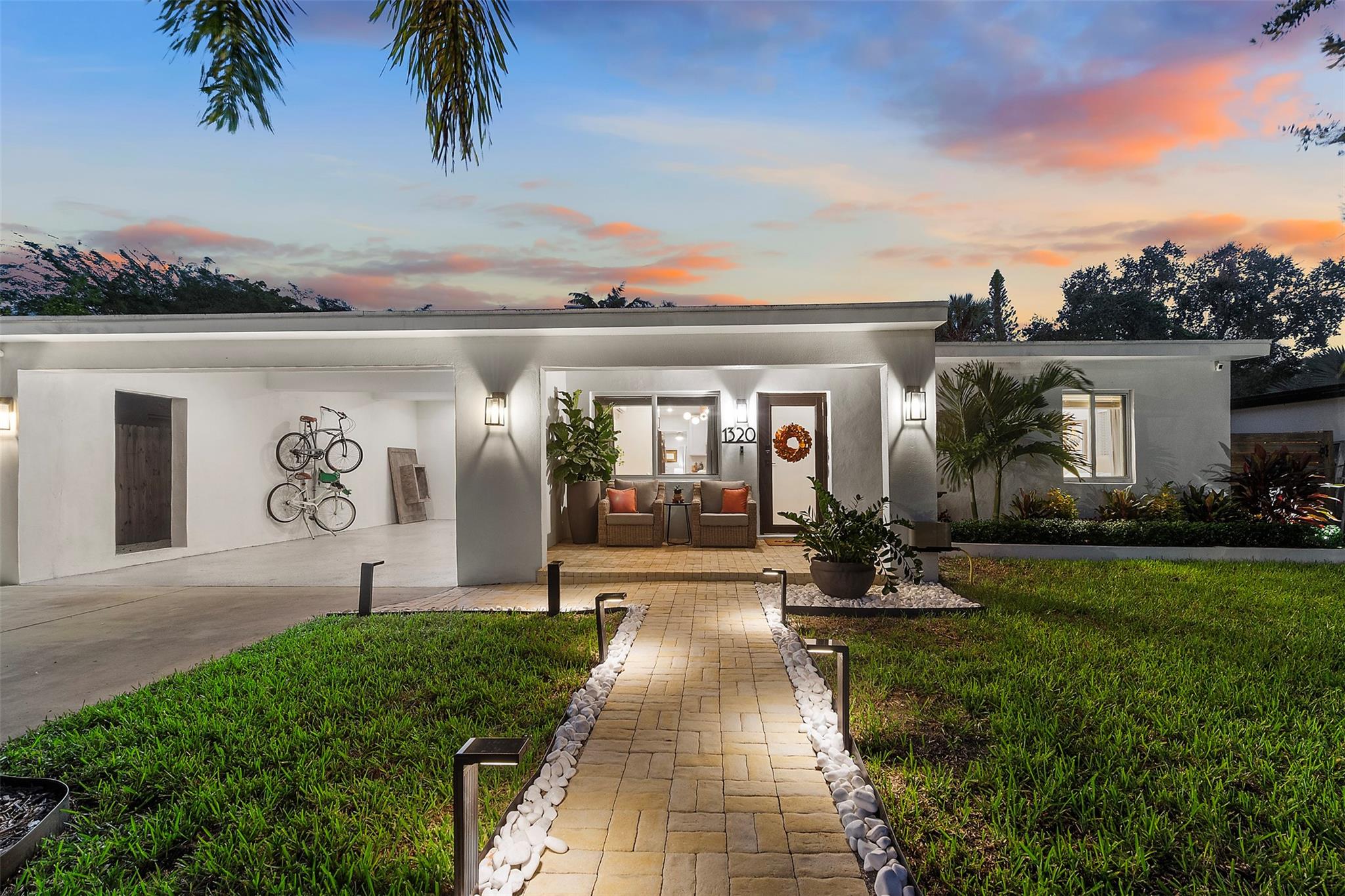 1320 SW 19th Ave