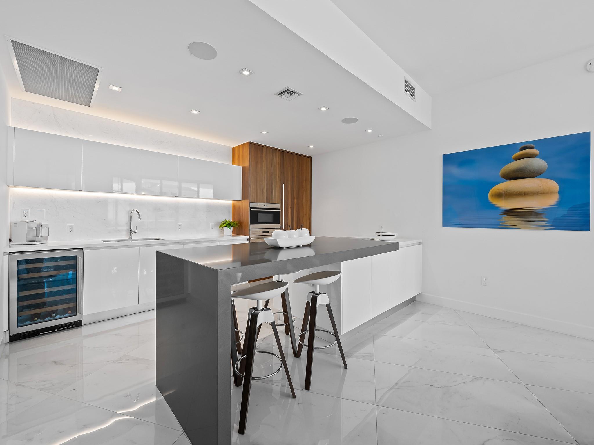 701 N Fort Lauderdale Bch Blvd #1003 Fort Lauderdale, FL 33304