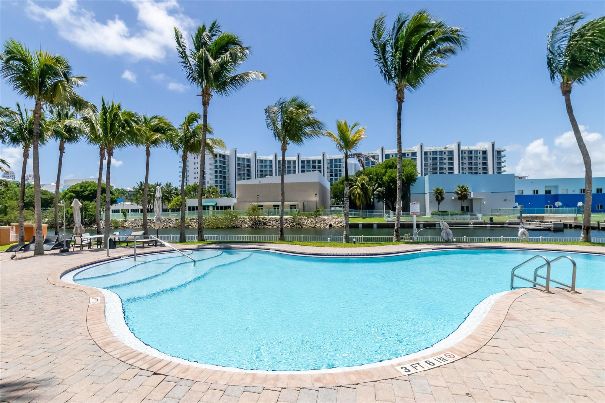 image Aventura Marina42