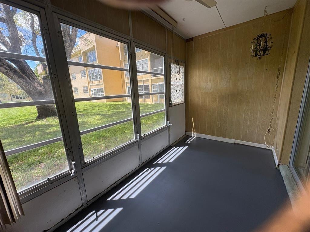 6001 NW 61st Ave #105