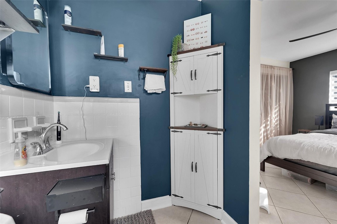 380 NW 47th Ct Fort Lauderdale, FL 33309