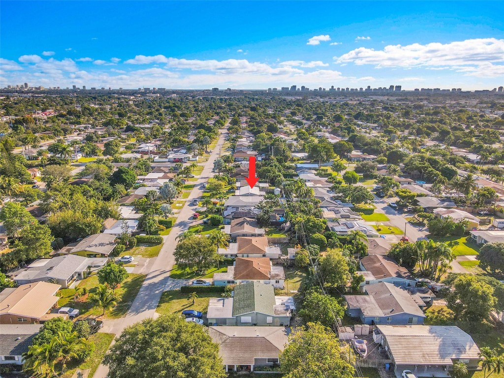 380 NW 47th Ct Fort Lauderdale, FL 33309