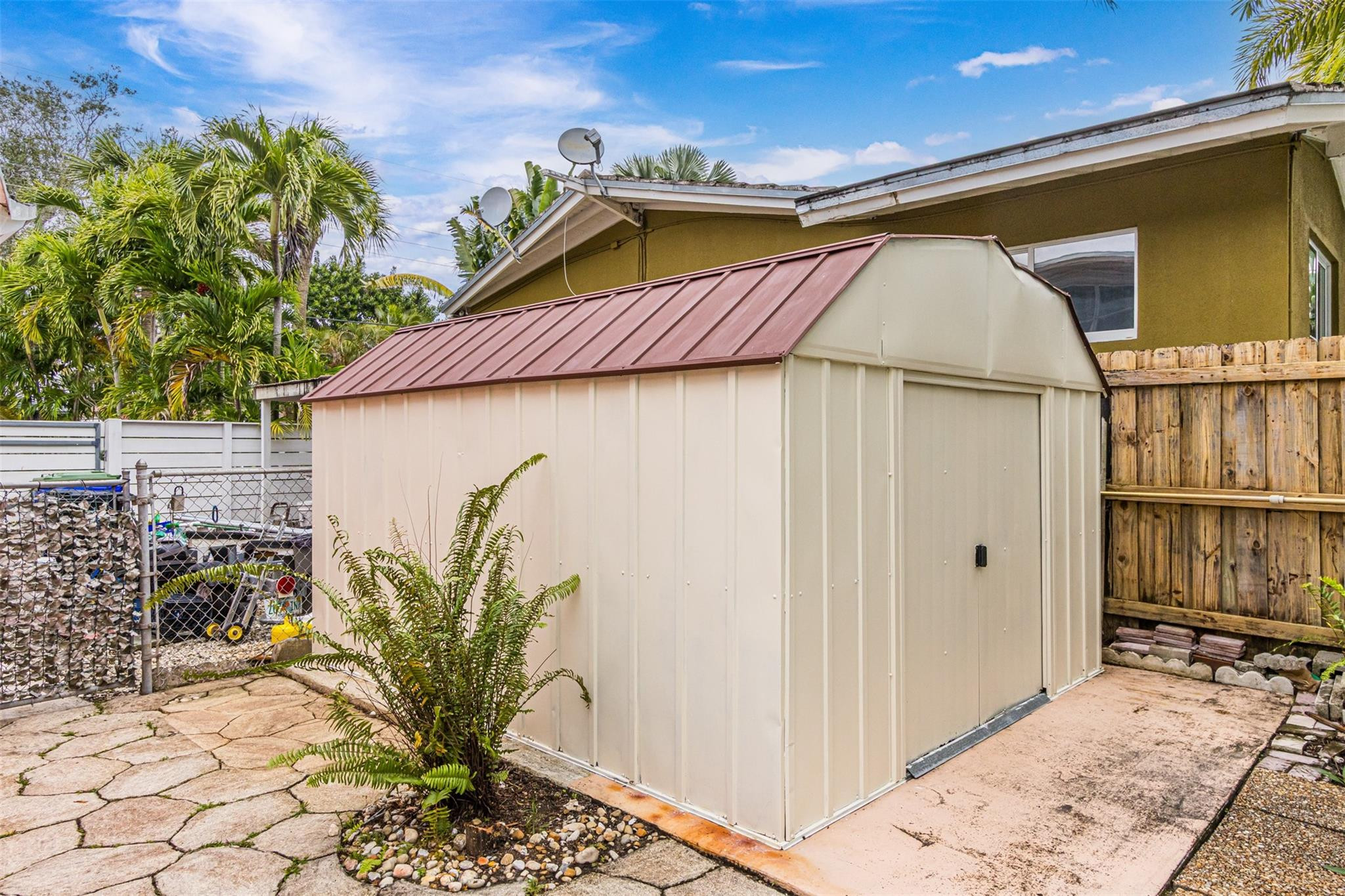 1728 SW 4th Fort Lauderdale, FL 33312