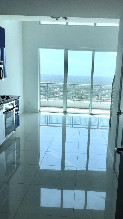 image Infinity At Brickell Cond2