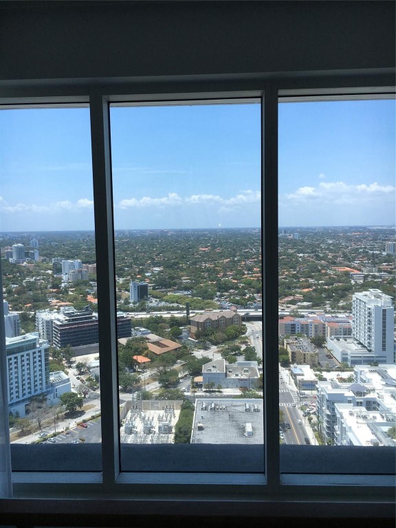 image Infinity At Brickell Cond5