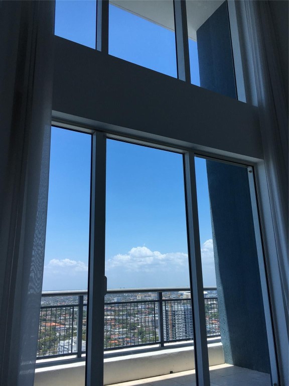 image Infinity At Brickell Cond6