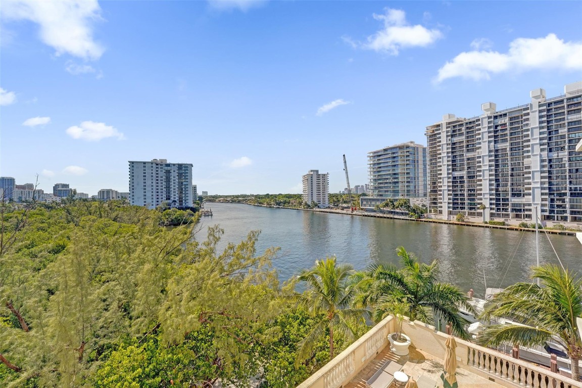 2845 NE 9th #603 Fort Lauderdale, FL 33304