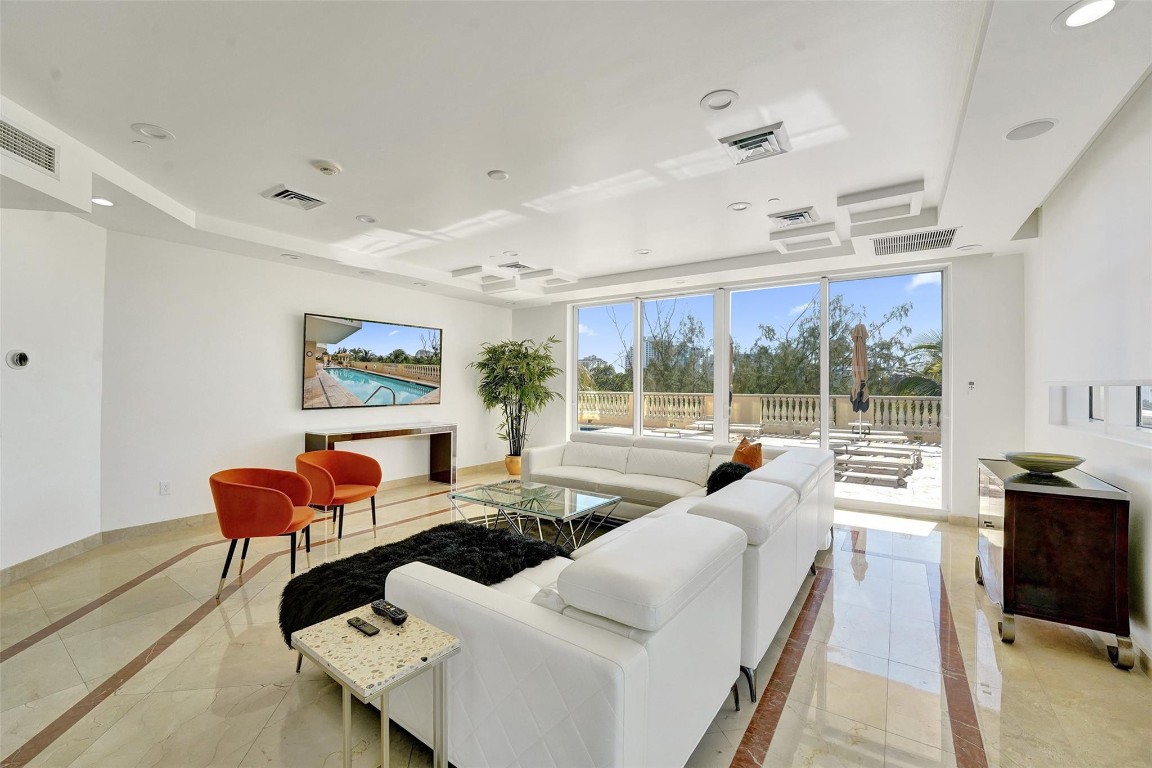 2845 NE 9th #603 Fort Lauderdale, FL 33304