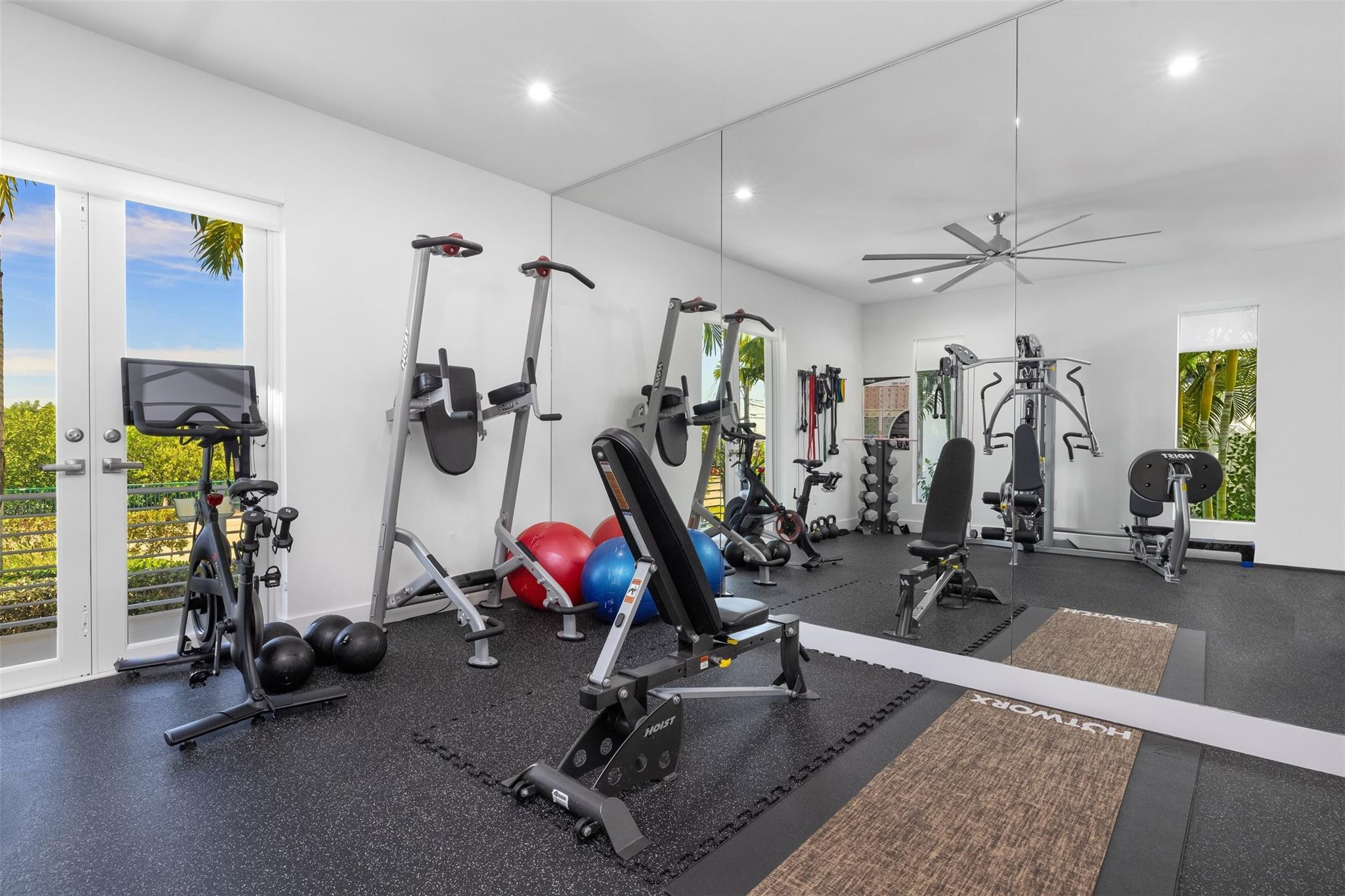 350 Desoto Hollywood, FL 33019