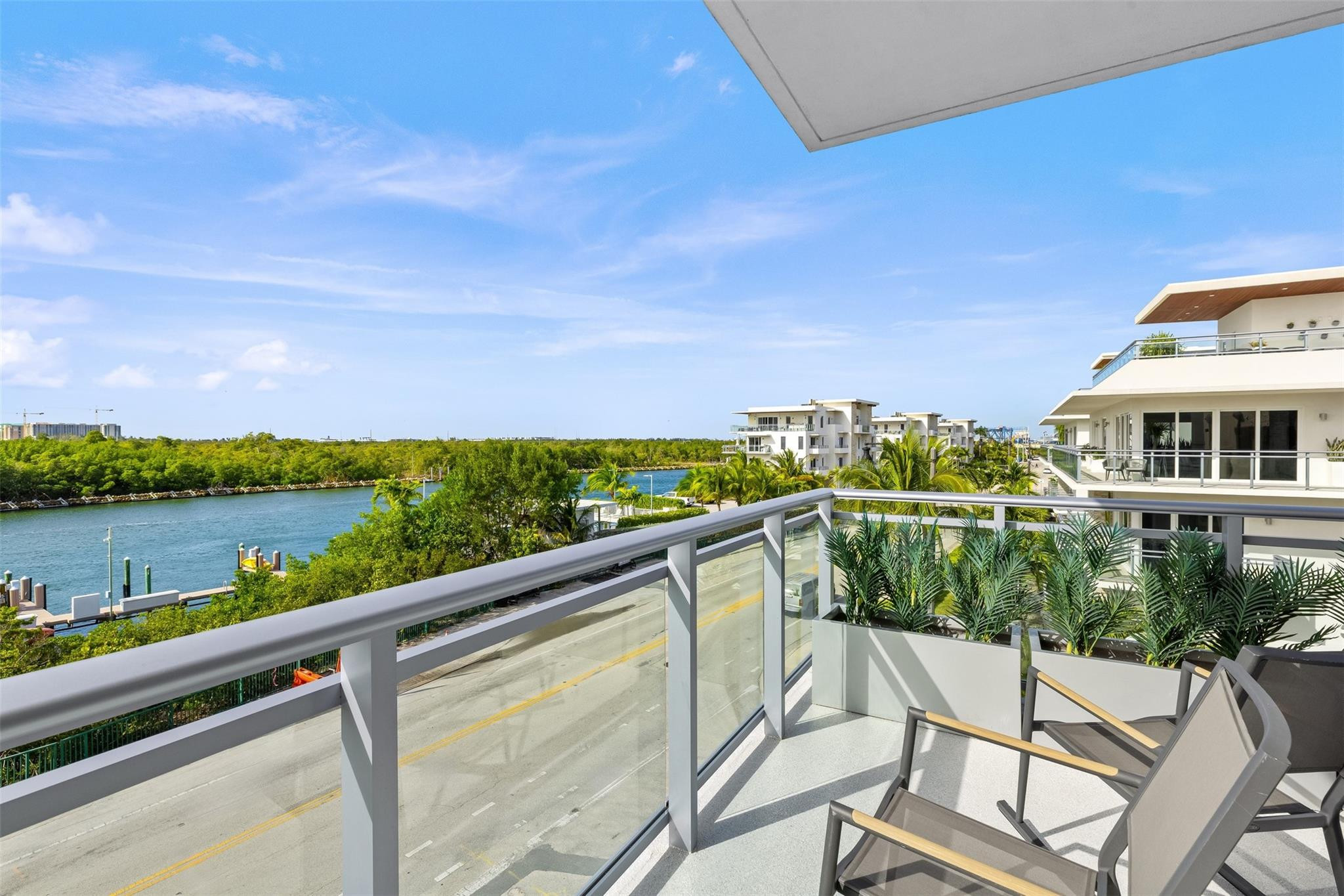 350 Desoto Hollywood, FL 33019