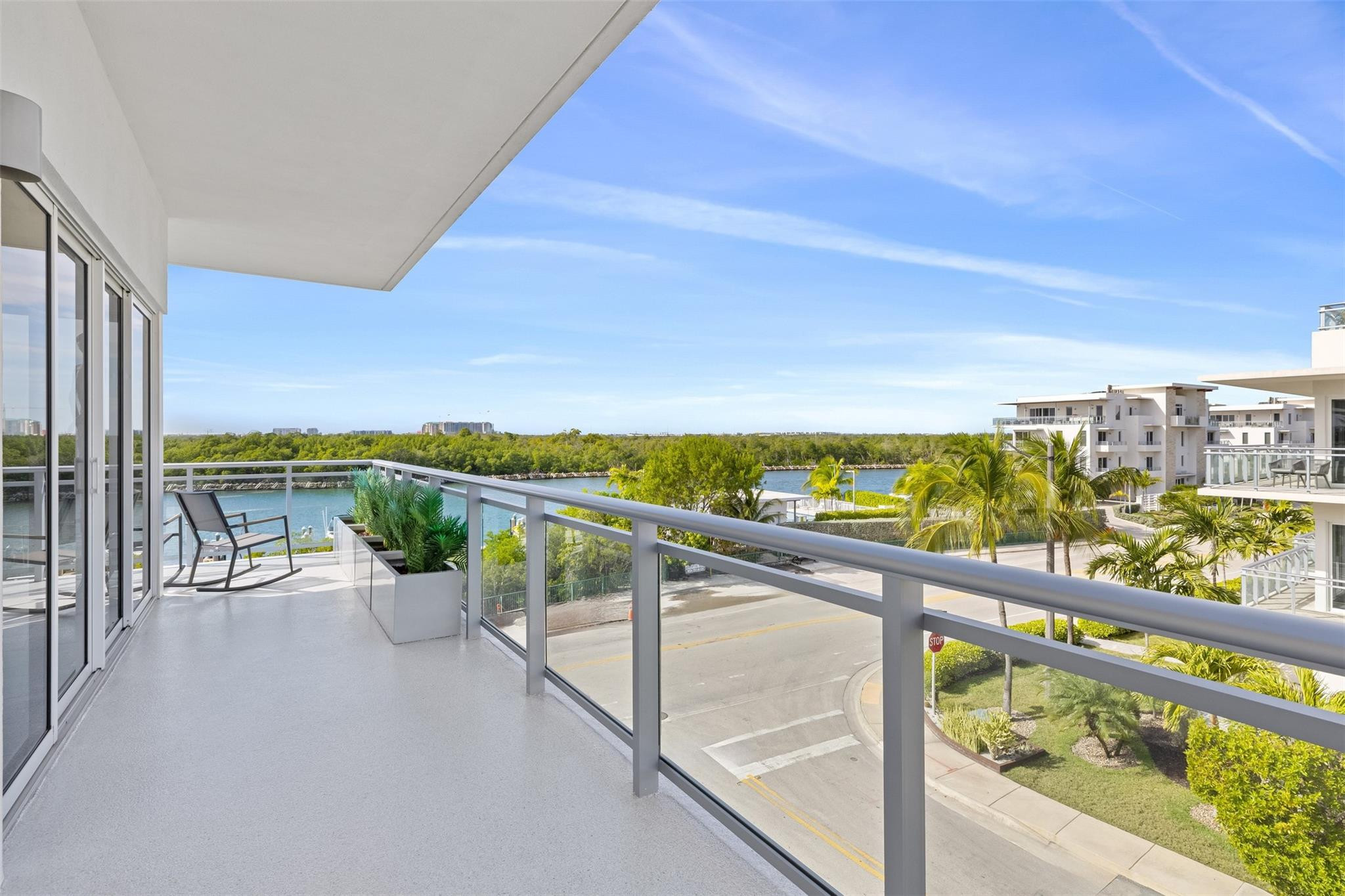 350 Desoto Hollywood, FL 33019