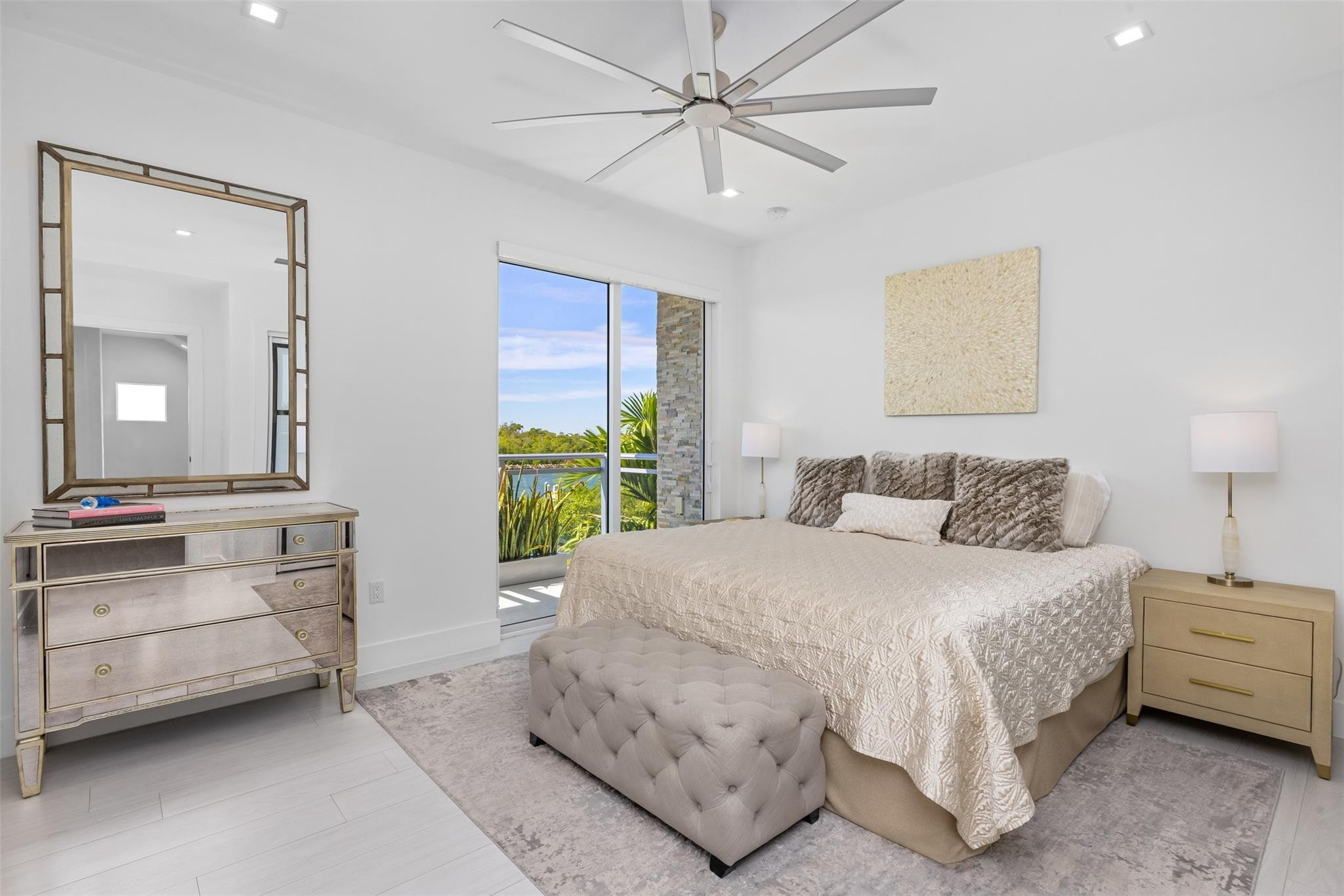 350 Desoto Hollywood, FL 33019