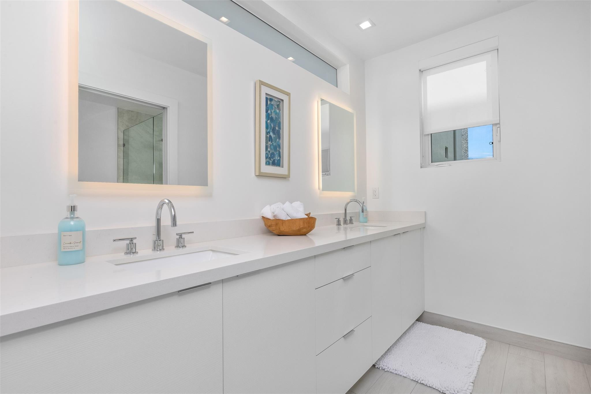 350 Desoto Hollywood, FL 33019