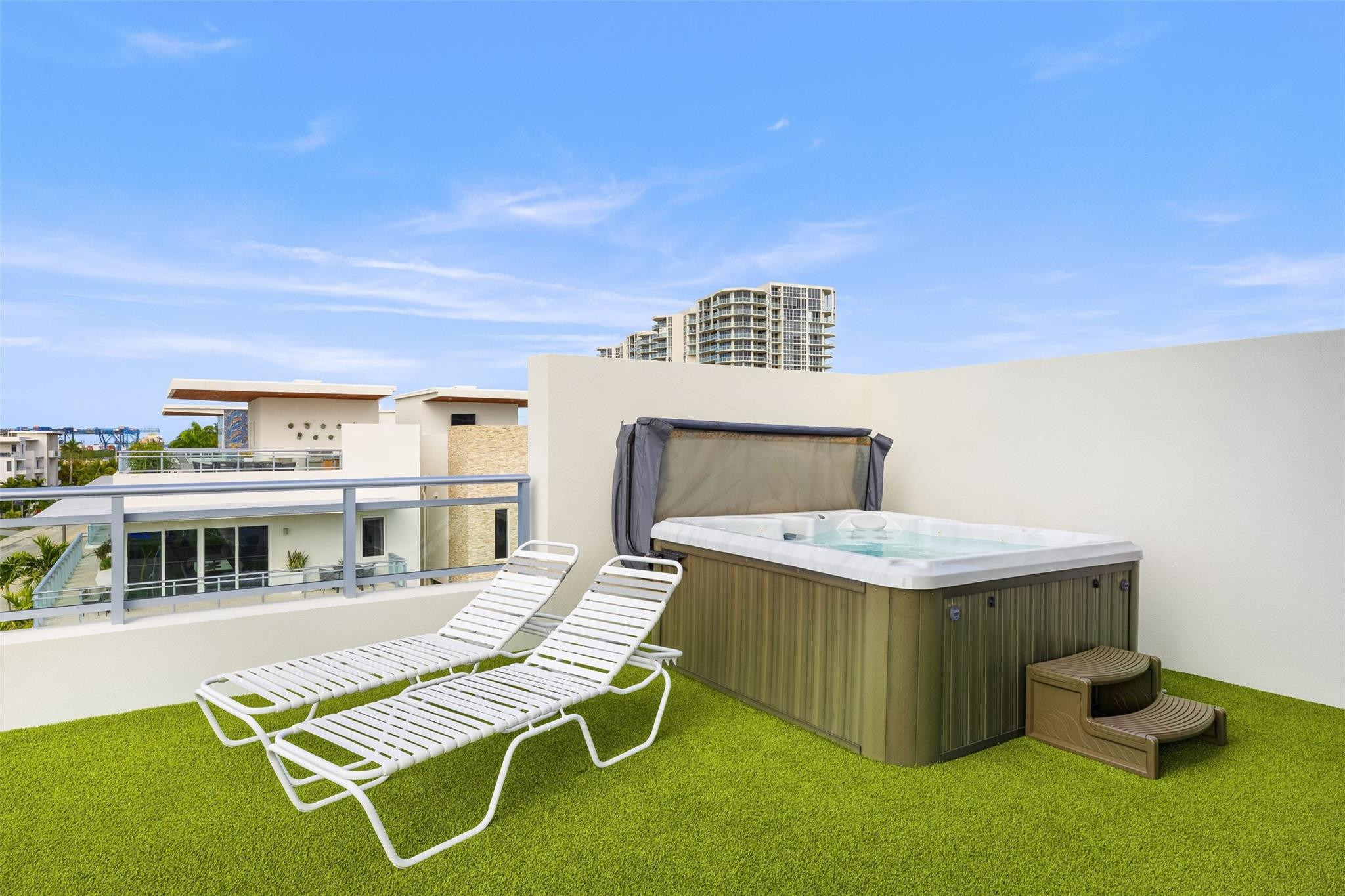 350 Desoto Hollywood, FL 33019