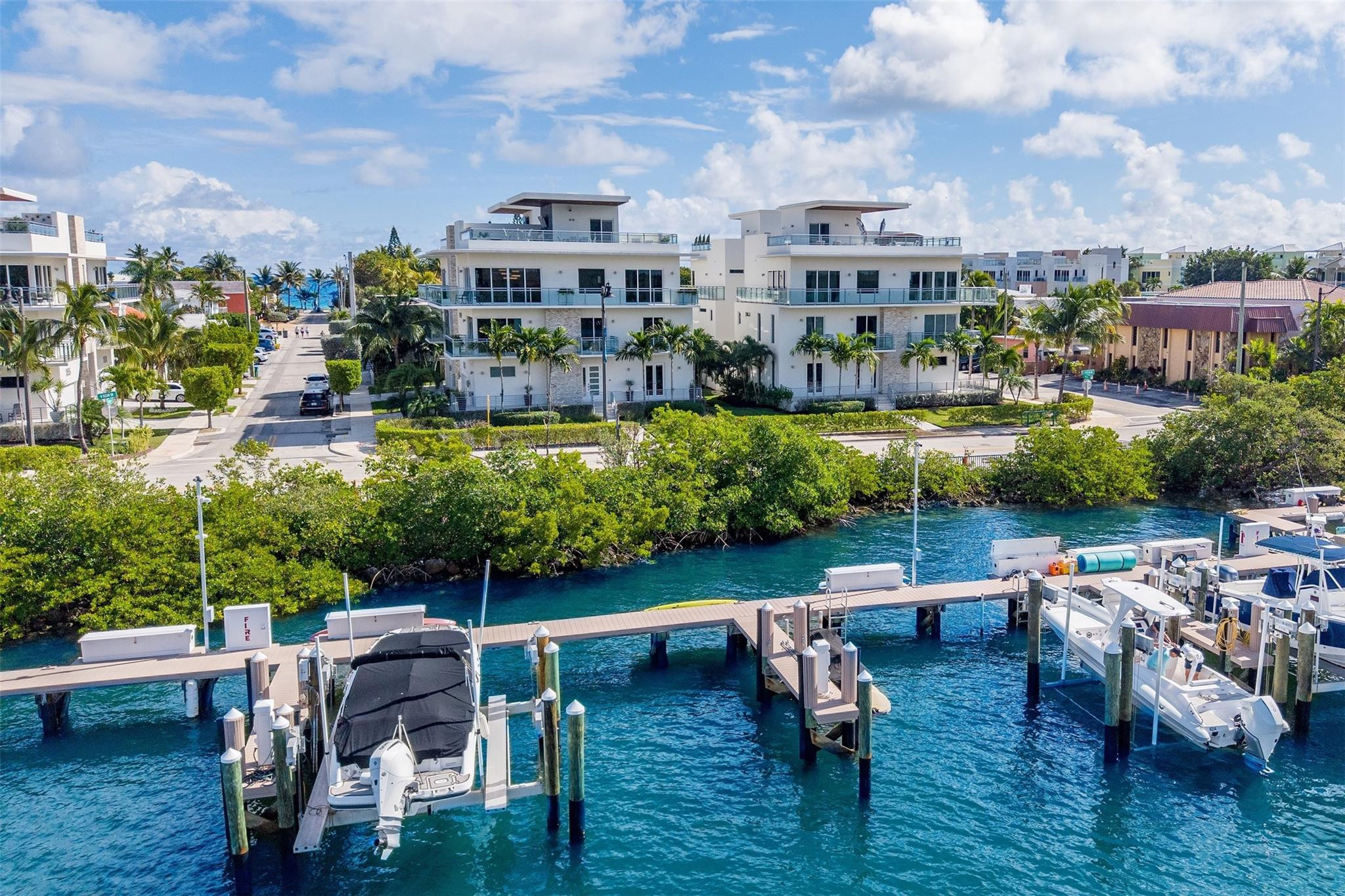 350 Desoto Hollywood, FL 33019