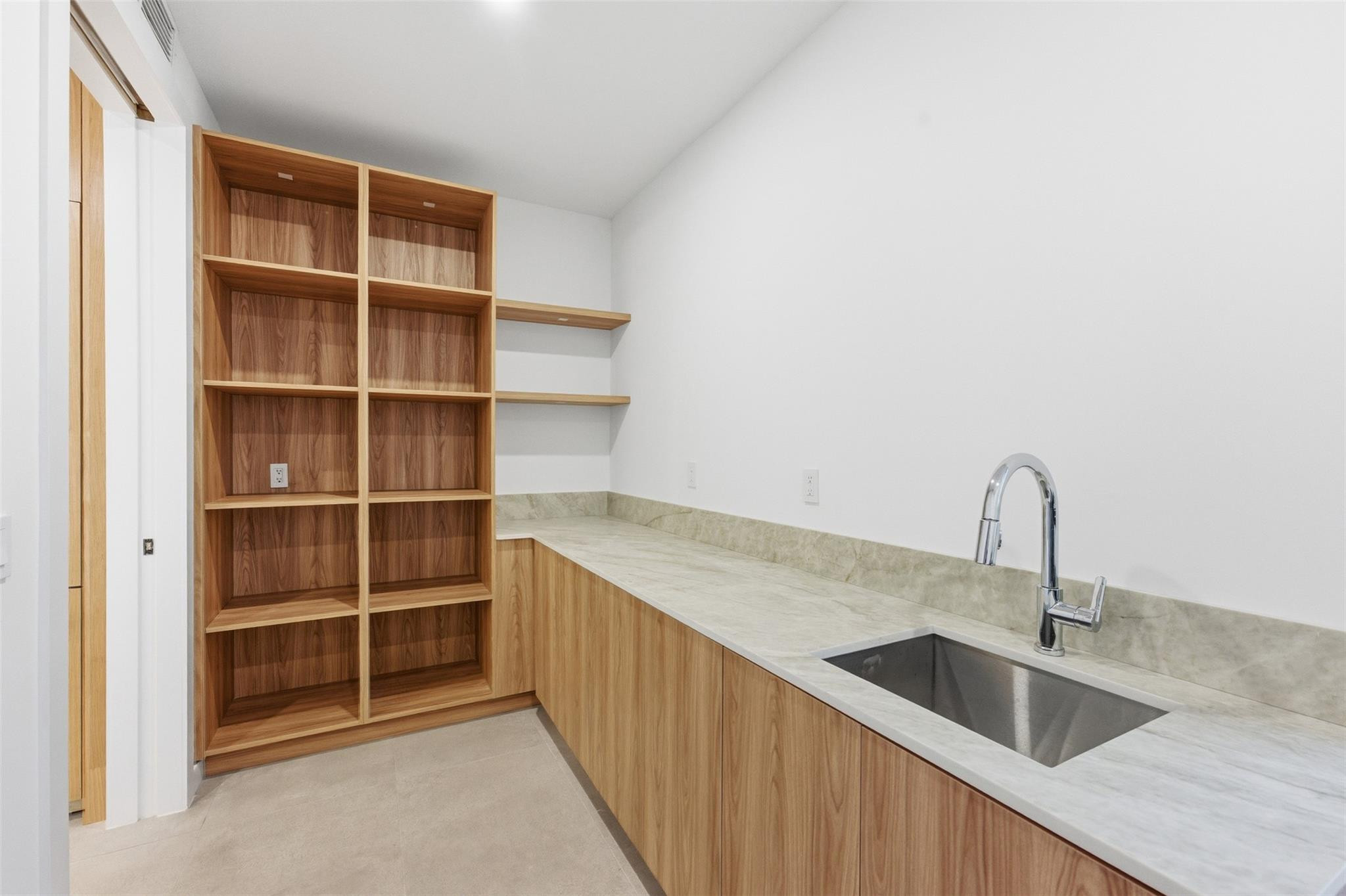 1113 Avocado Fort Lauderdale, FL 33315