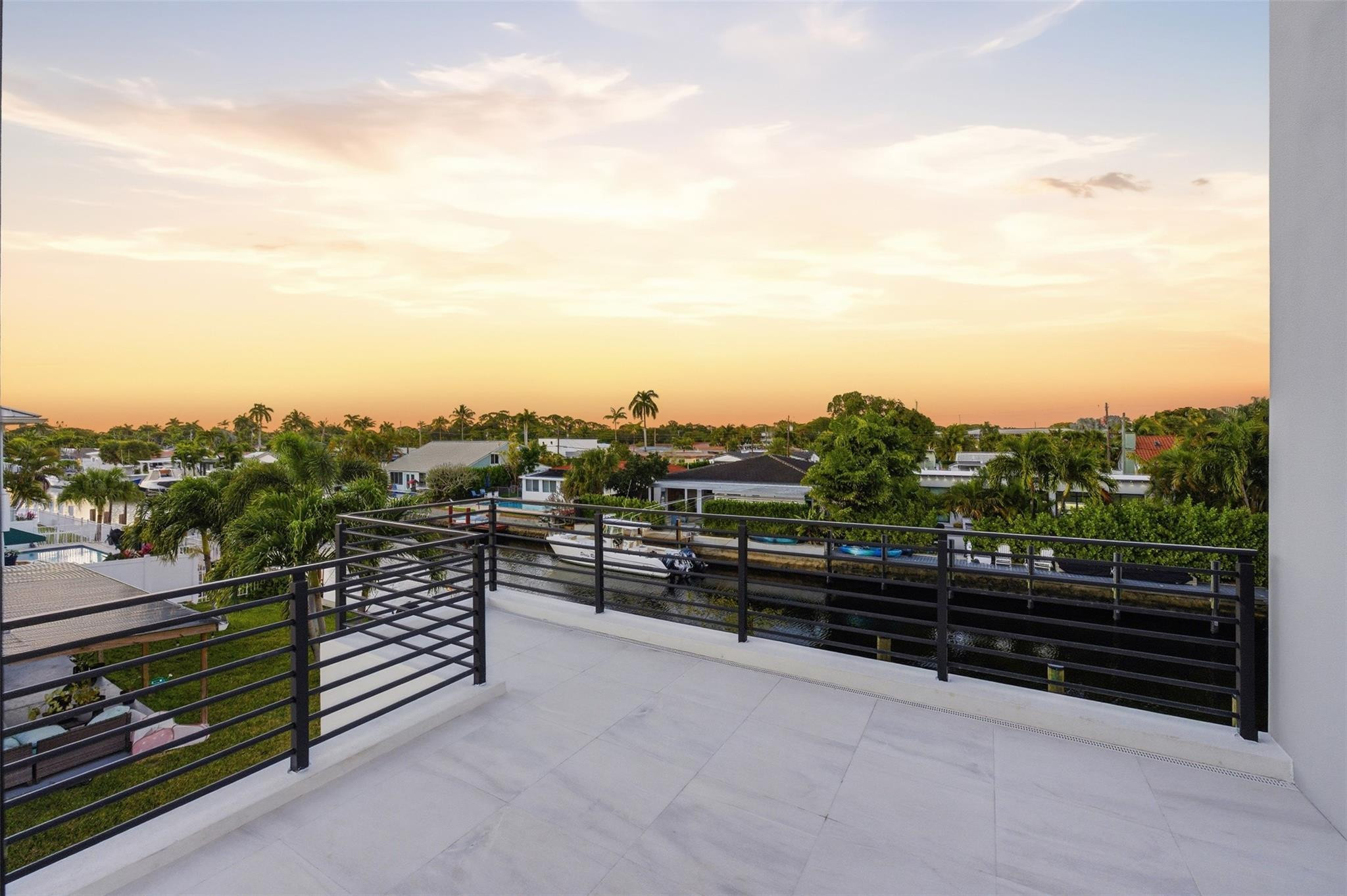 1113 Avocado Fort Lauderdale, FL 33315