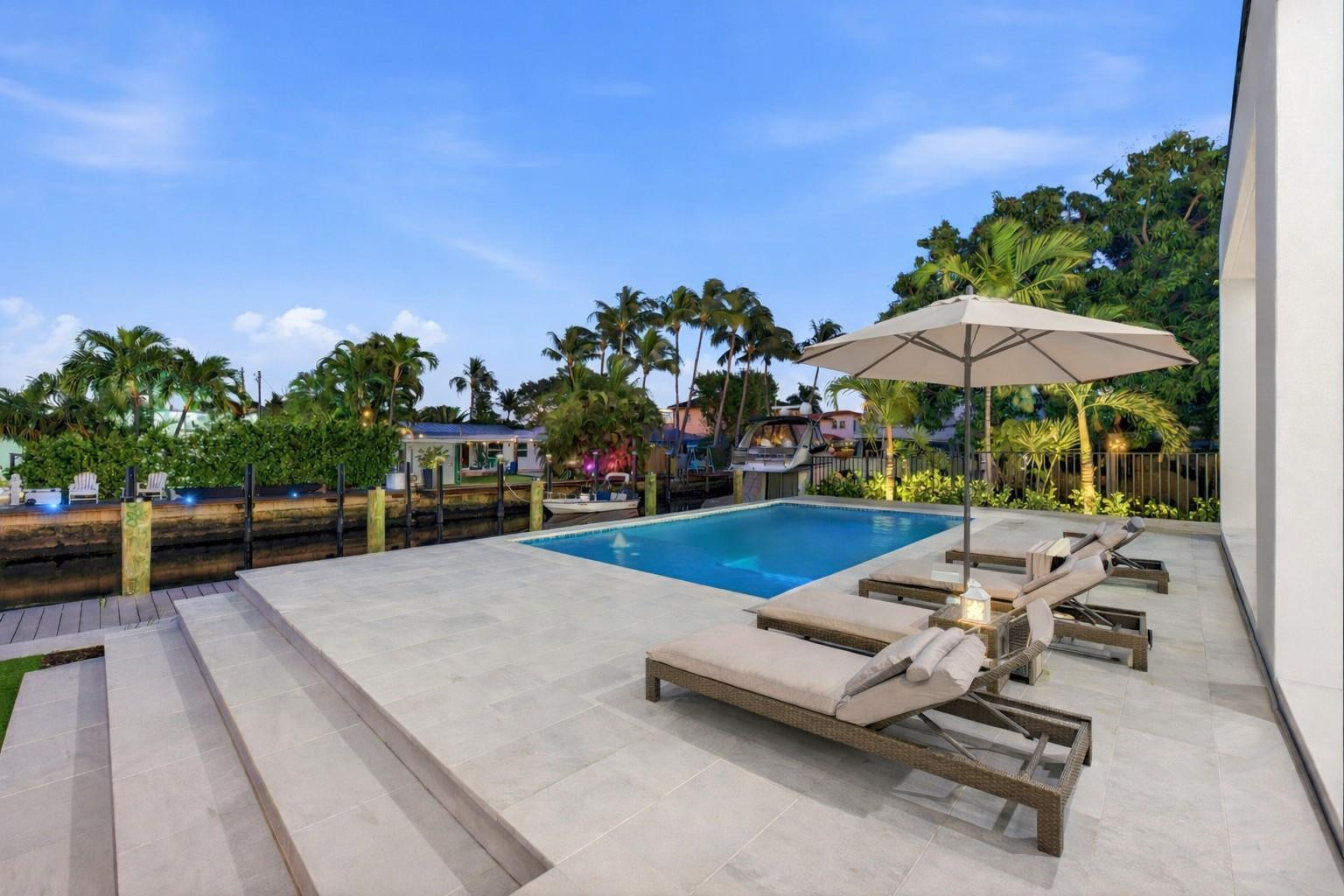 1113 Avocado Fort Lauderdale, FL 33315