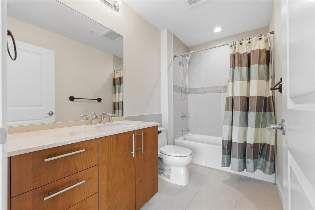 image Ocean Marine Yacht Club11