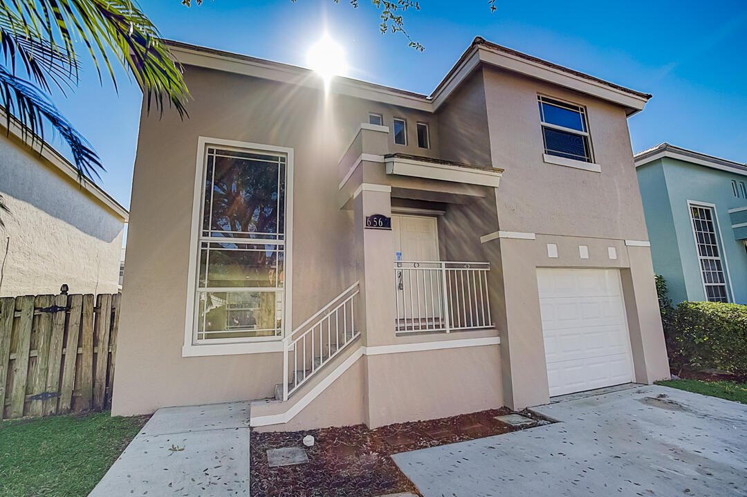 6562 Bayfront Dr