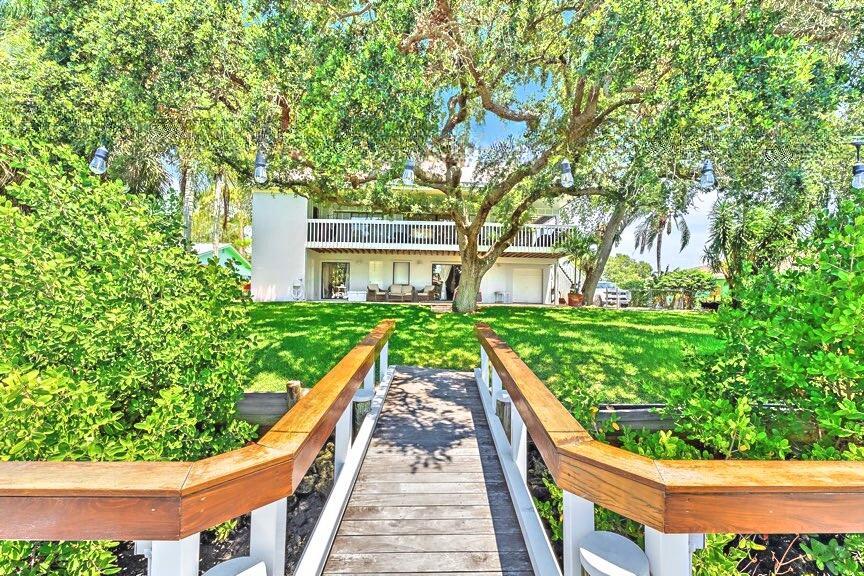 2438 Inland Cv Rd Palm Beach Gardens, FL 33410 2438 Inland Cv Rd Palm Beach Gardens, FL 33410