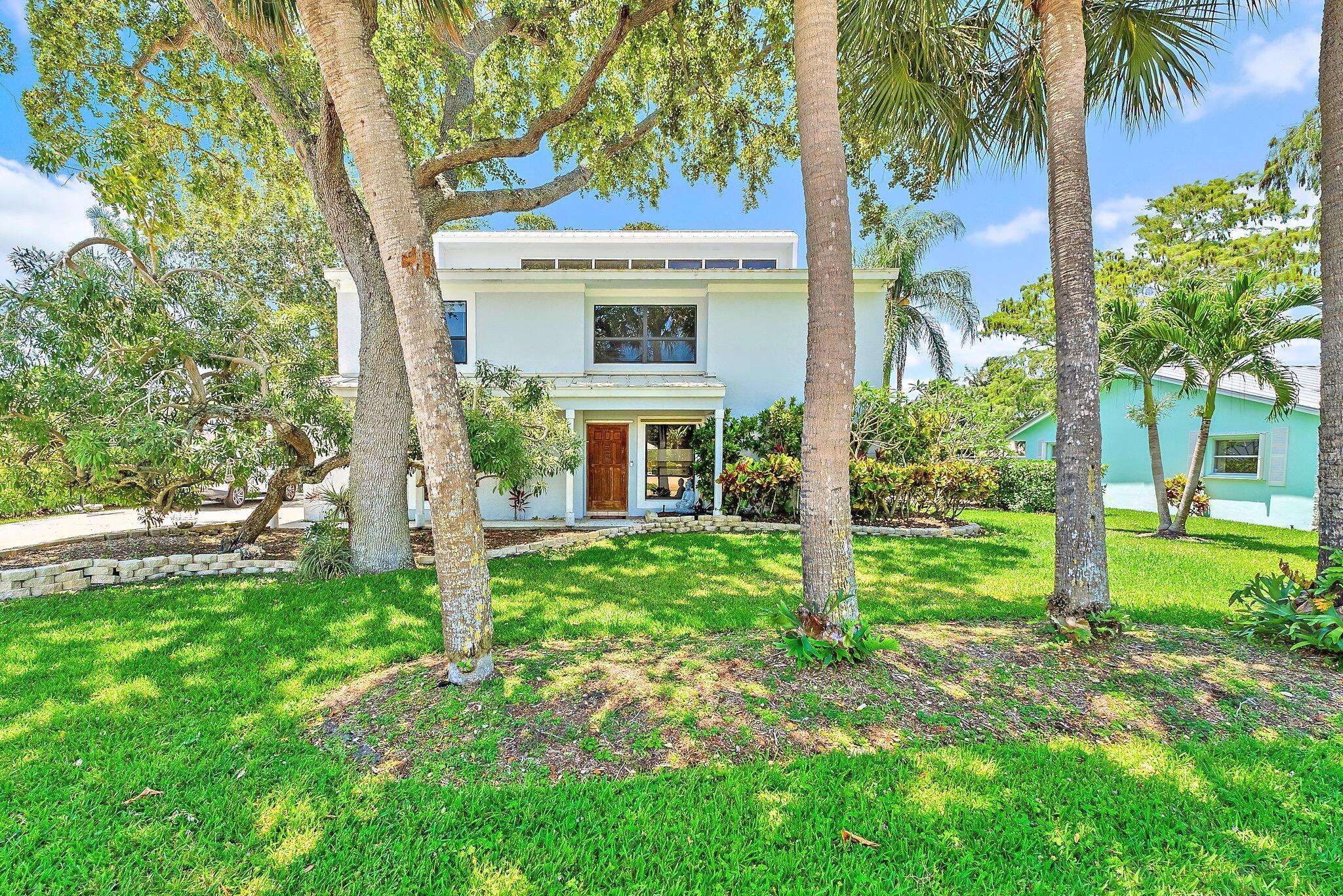 2438 Inland Cv Rd Palm Beach Gardens, FL 33410 2438 Inland Cv Rd Palm Beach Gardens, FL 33410