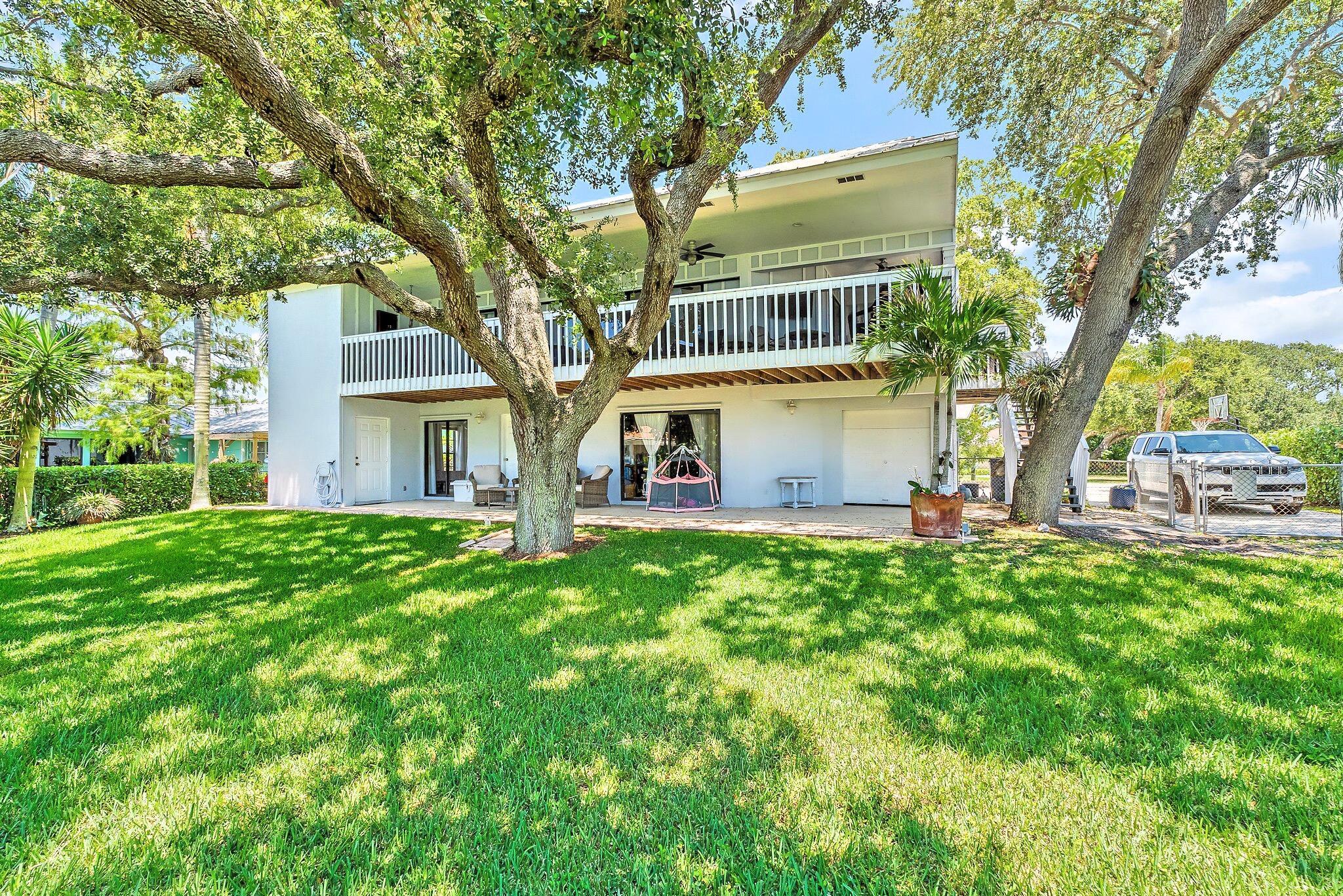 2438 Inland Cv Rd Palm Beach Gardens, FL 33410 2438 Inland Cv Rd Palm Beach Gardens, FL 33410