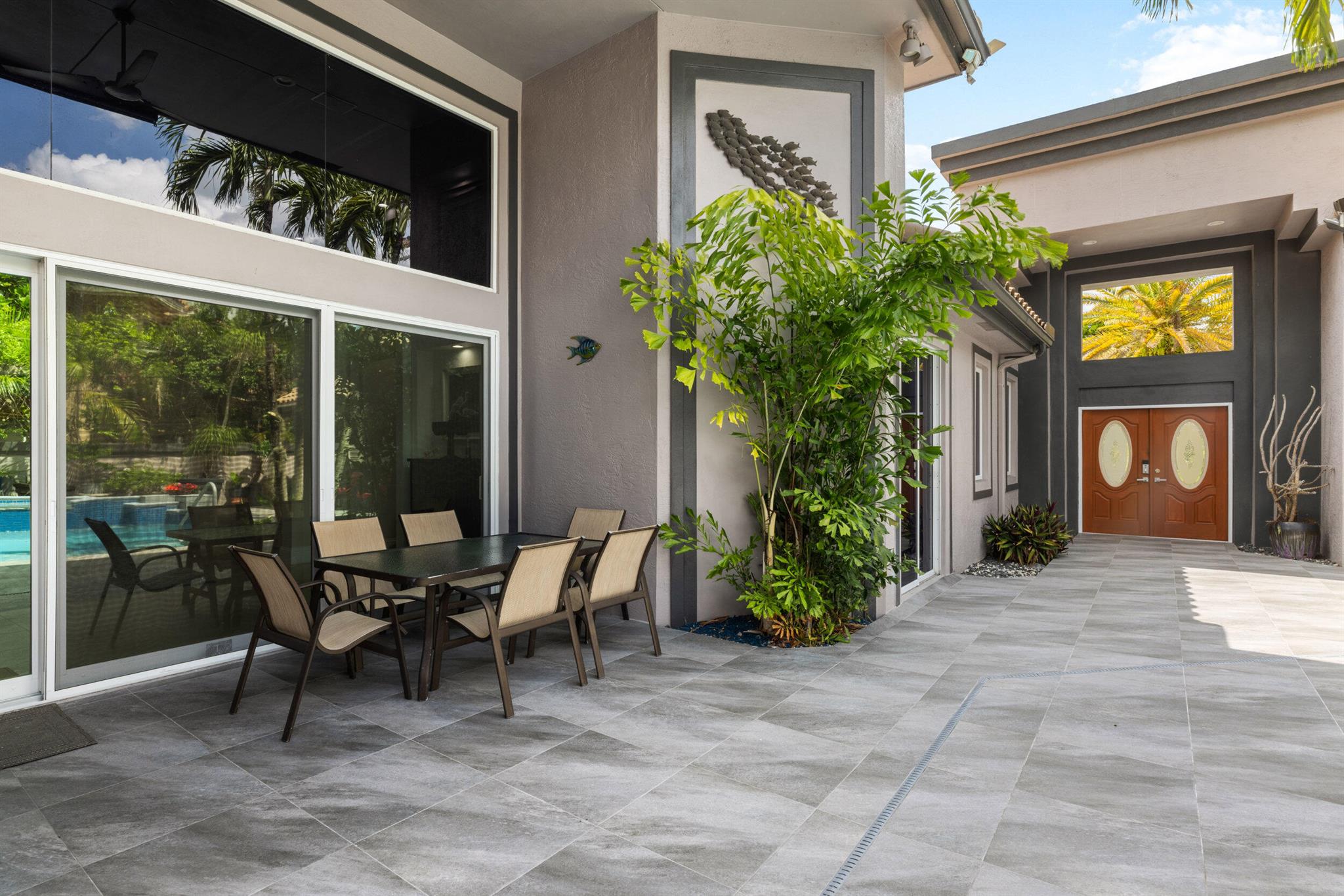 6595 NW 32nd Ter Boca Raton, FL 33496