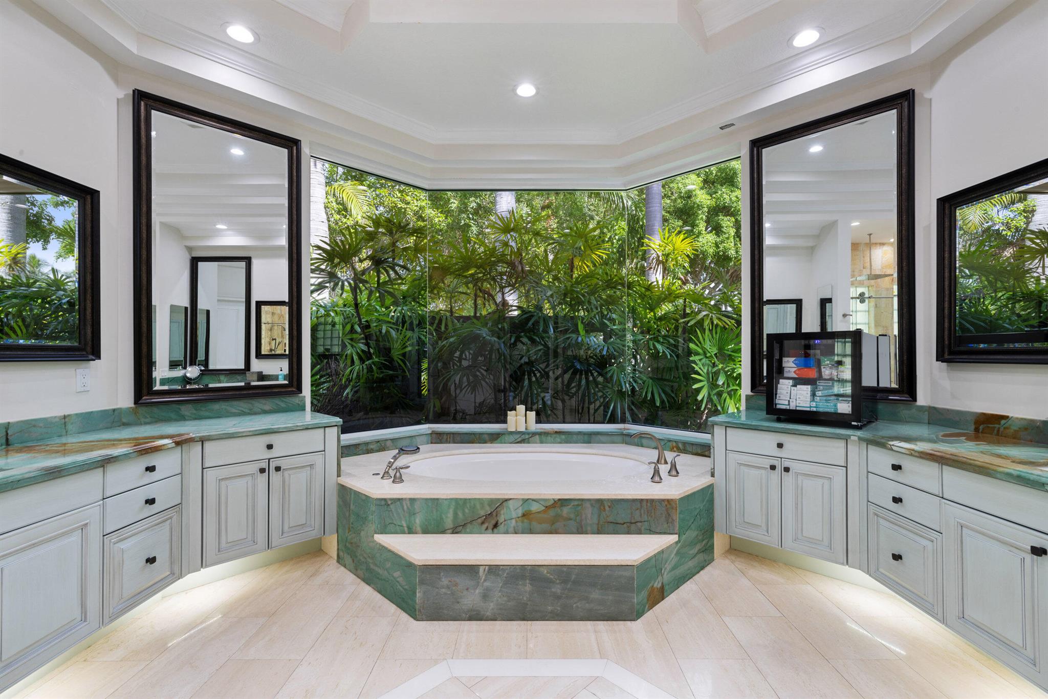 6595 NW 32nd Ter Boca Raton, FL 33496