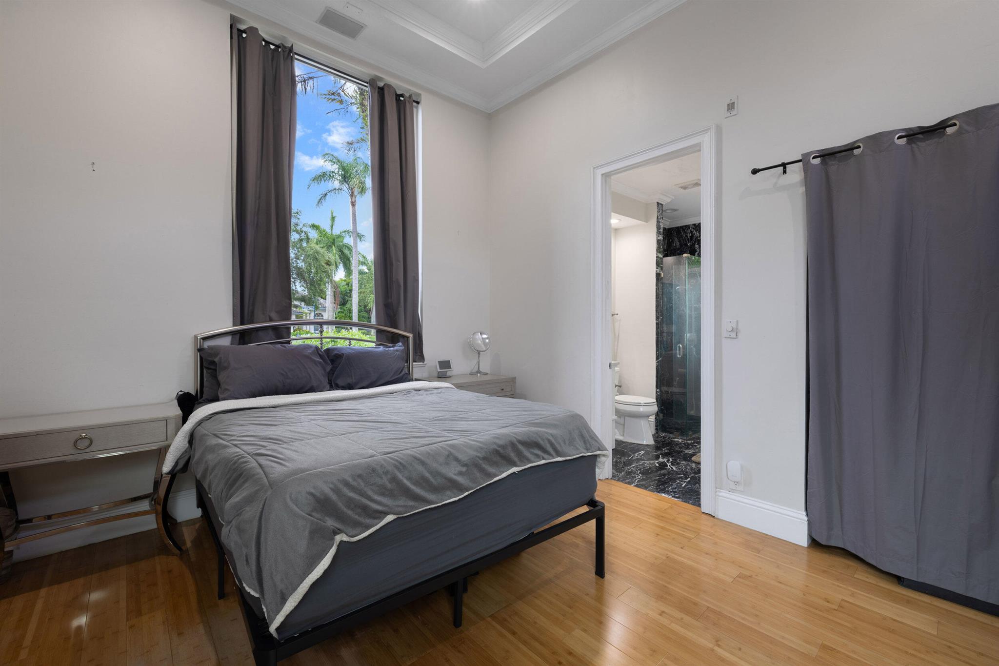 6595 NW 32nd Ter Boca Raton, FL 33496