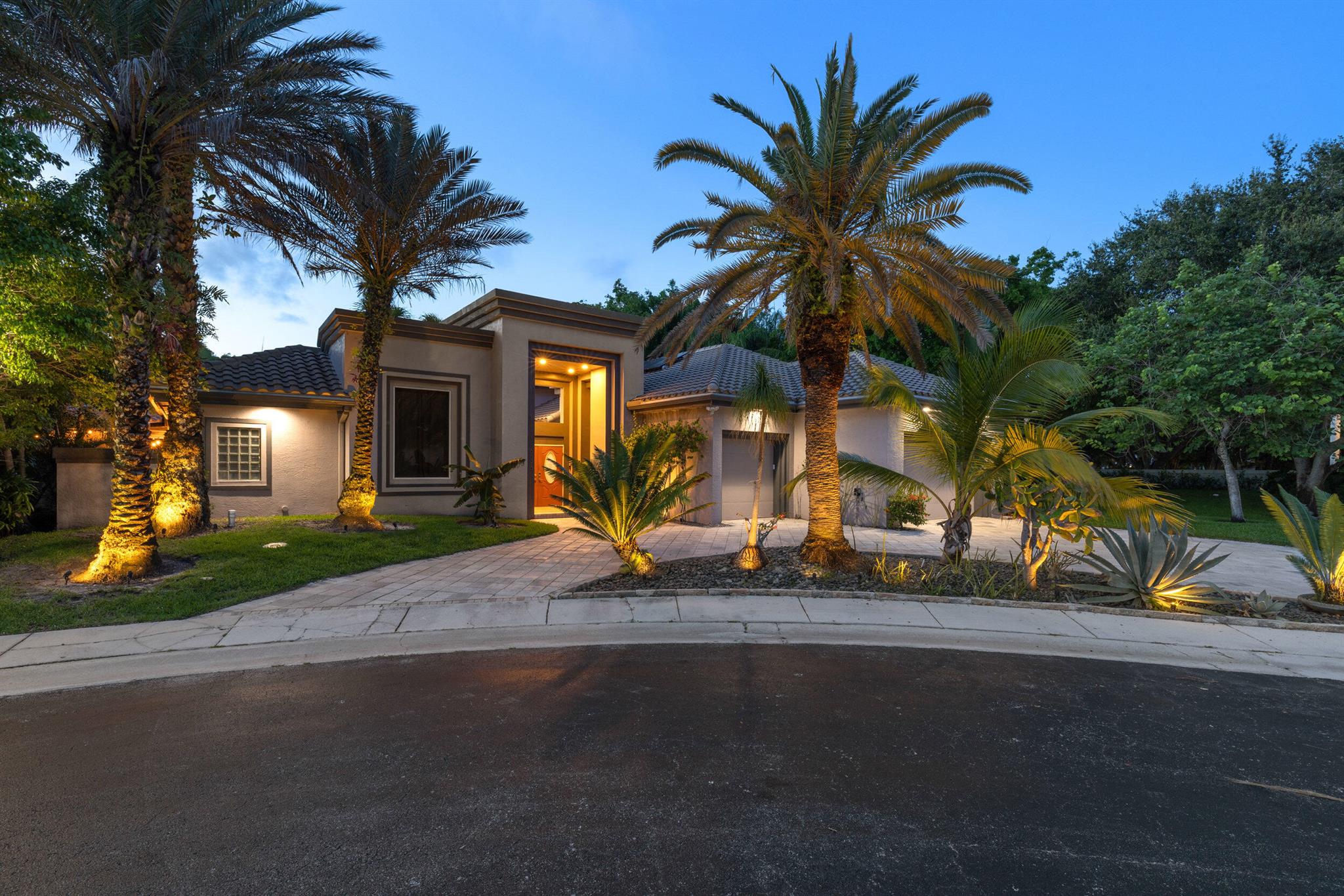 6595 NW 32nd Ter Boca Raton, FL 33496