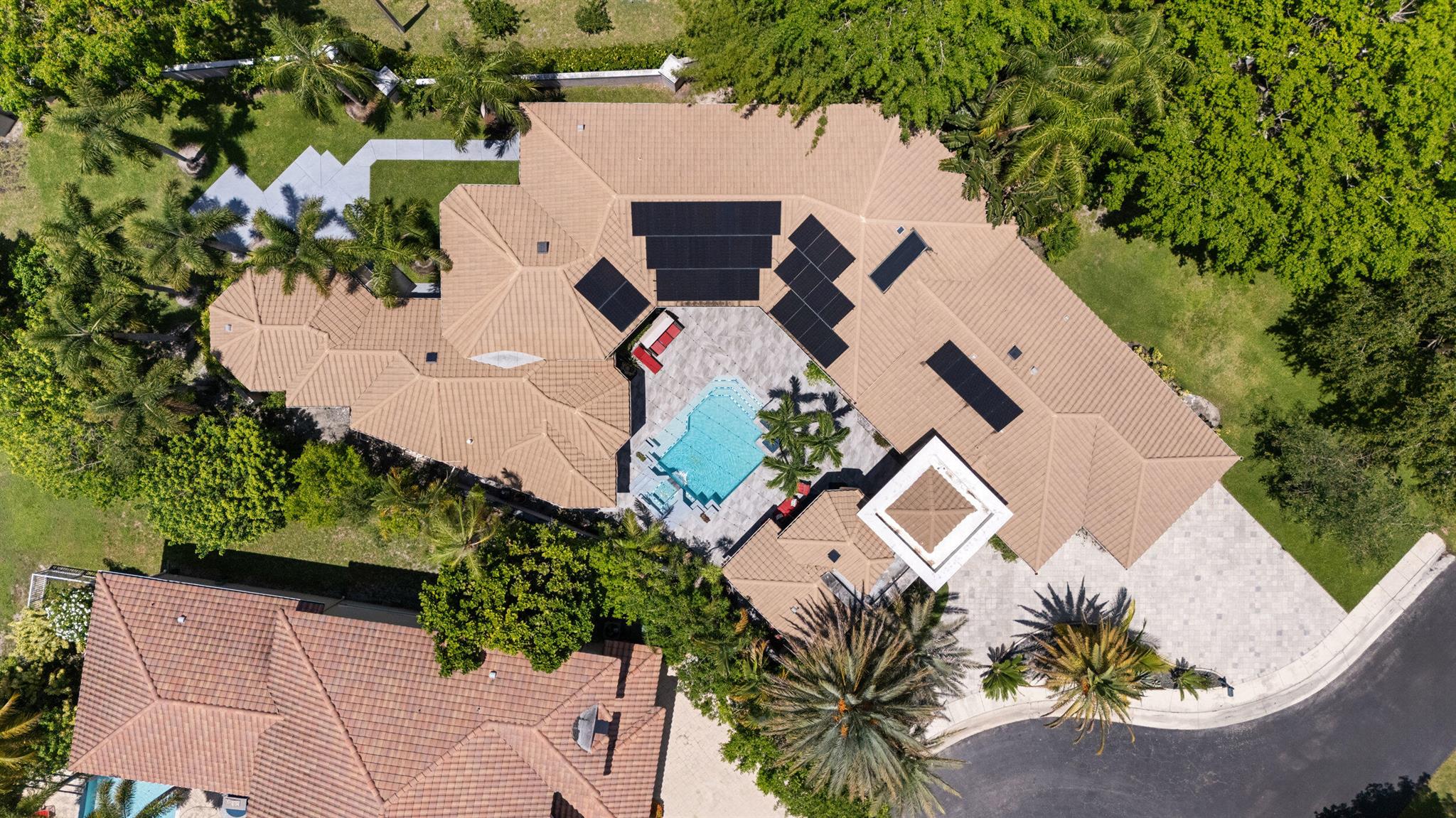 6595 NW 32nd Ter Boca Raton, FL 33496