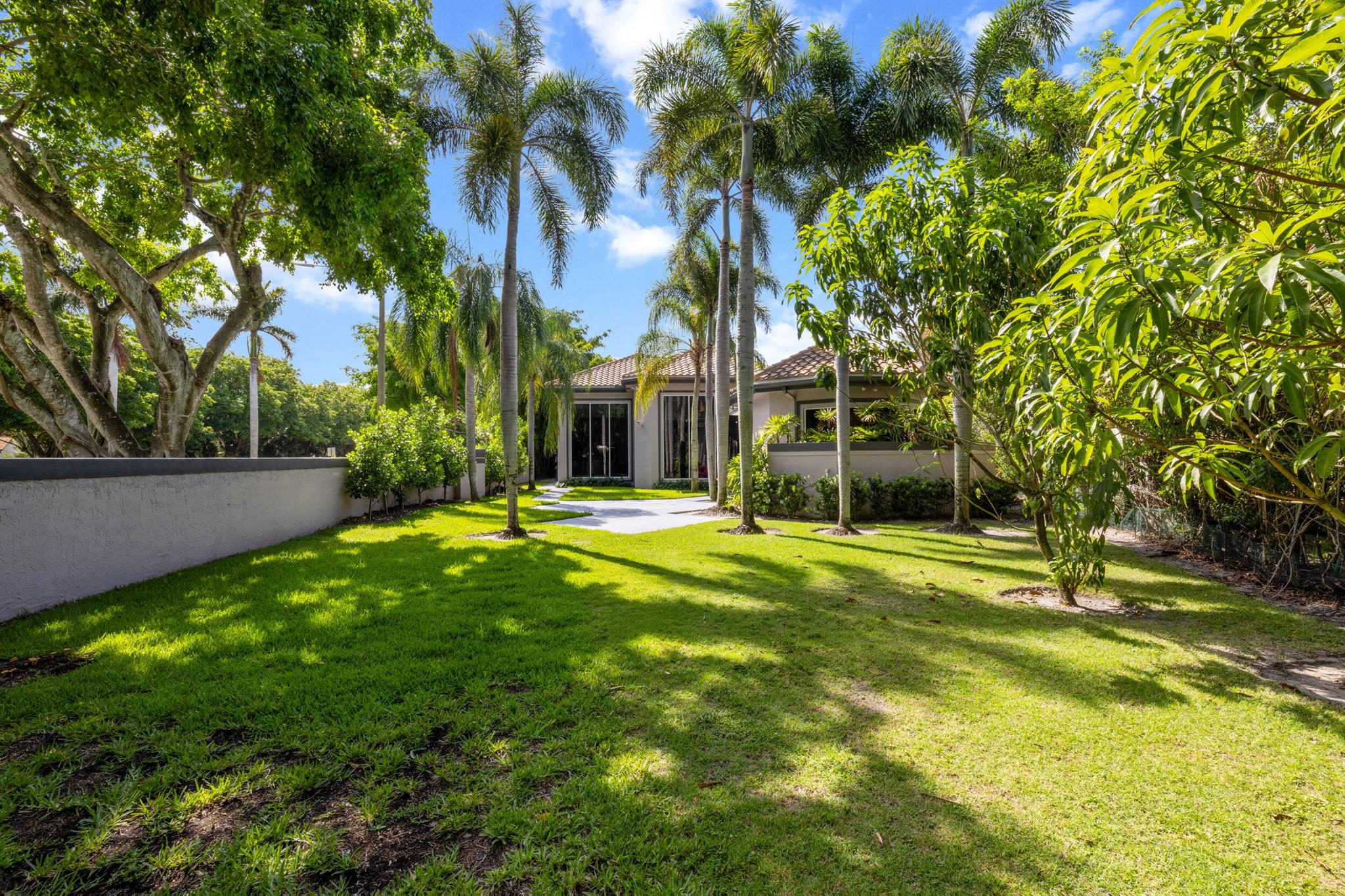 6595 NW 32nd Ter Boca Raton, FL 33496