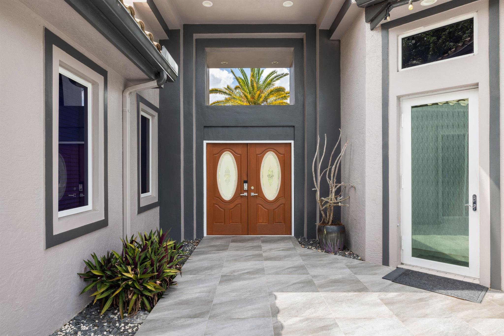 6595 NW 32nd Ter Boca Raton, FL 33496