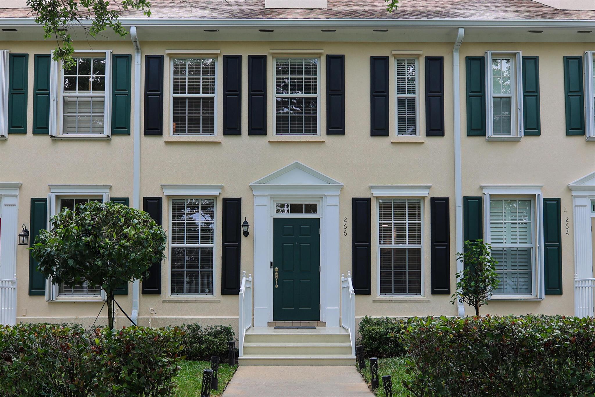266 Iris Dr